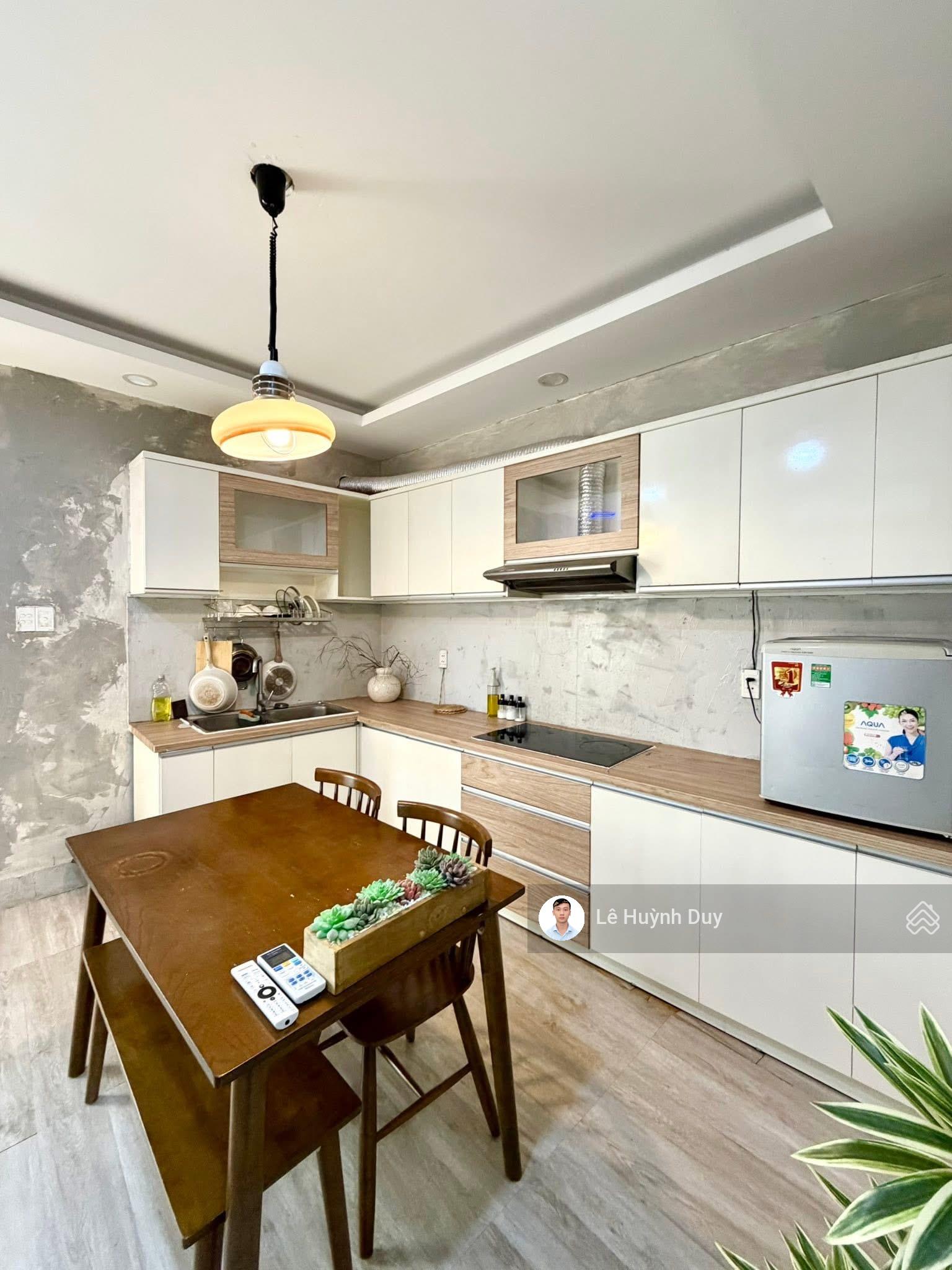 Ngay Phan Xích Long - CHDV - hẻm xe hơi - 45m2 x 5 tầng  CHDV full nội thất  ngang 4,7m - 11,5 tỷ