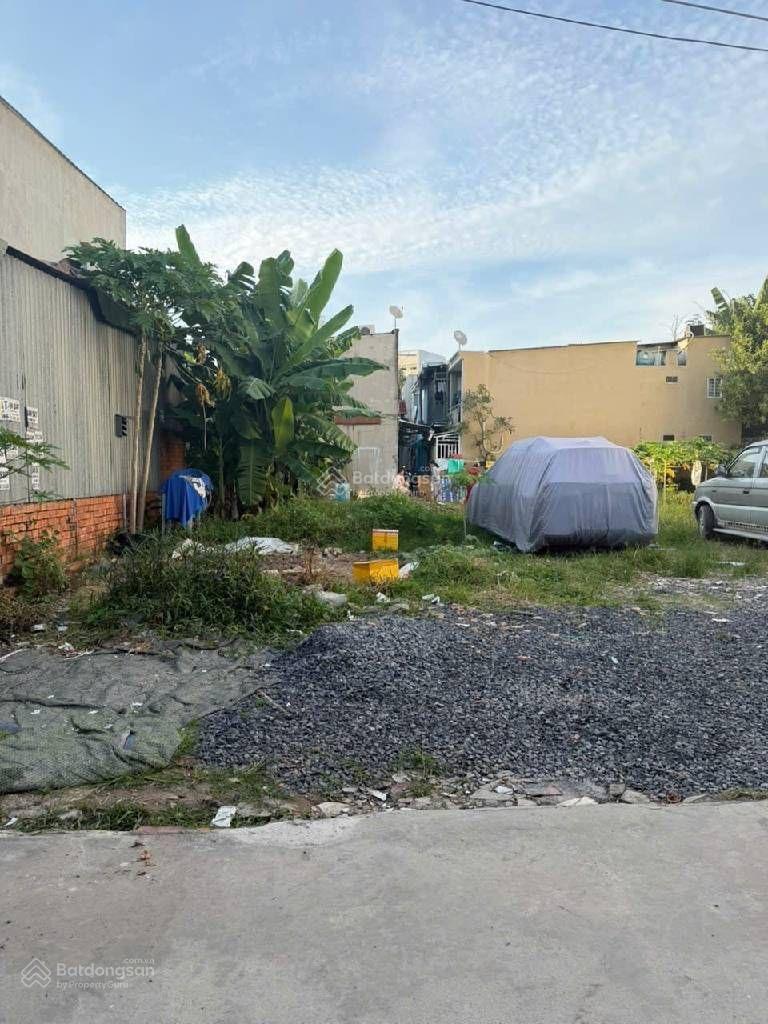 Sát bên ĐH Nguyễn Tất Thành. HXH. 7.3x26 187m2. Xây mới 5 tầng 39tr/m2