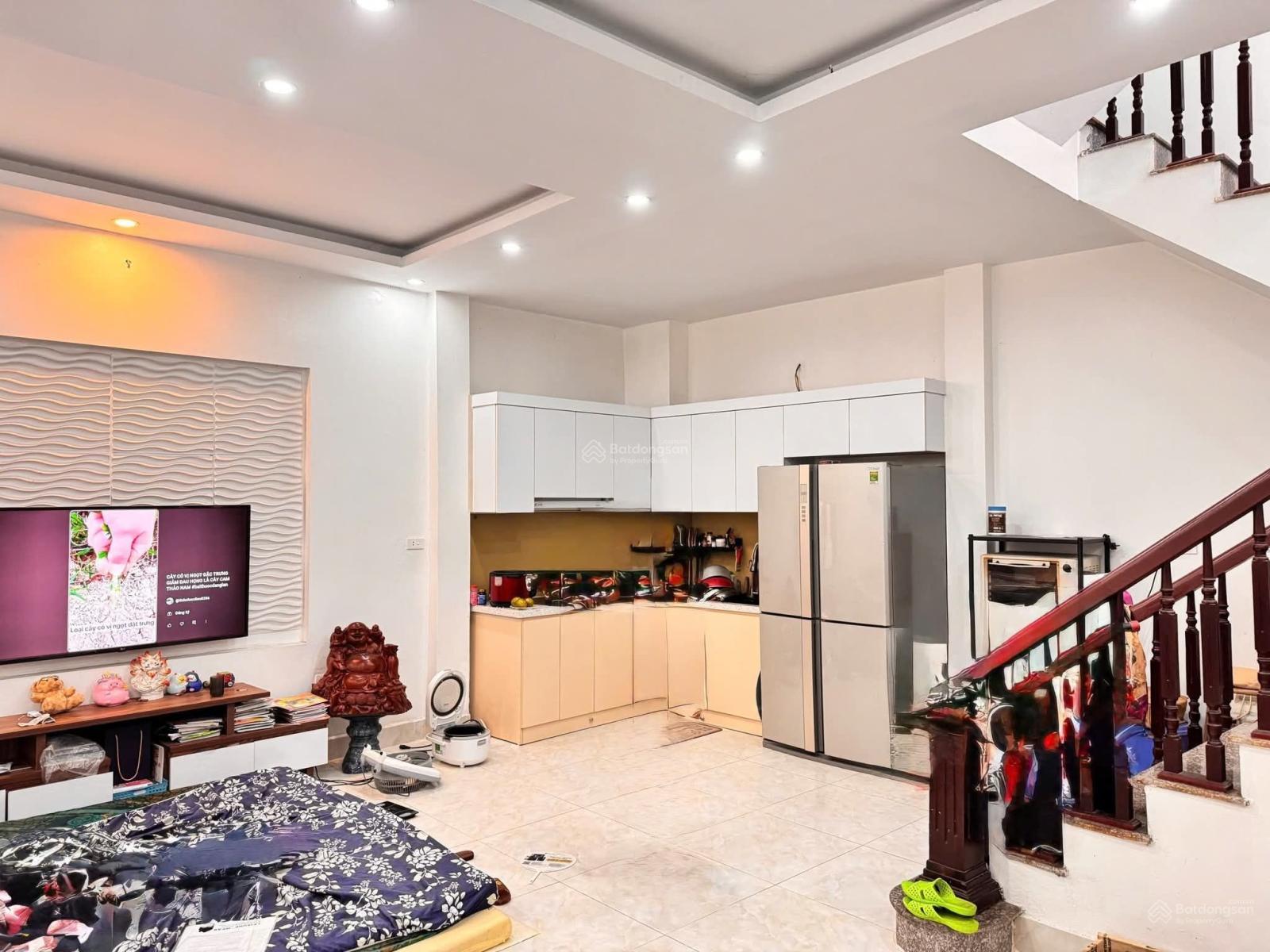 ĐÓN TẾT SUM VẦY! nhà 4 Tầng 20m ra Ngõ 168 Kim Giang, DT46m2 Giá 8.9 tỷ