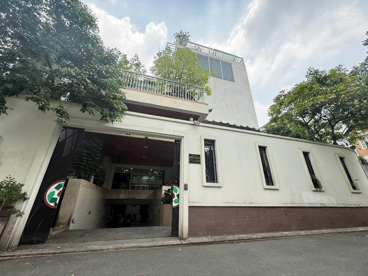 Bán Biệt Thự Himlam Ngay Sân Bay 18x25 430m2 giá chỉ 86 tỉ Hầm+ 3 tầng sân thượng