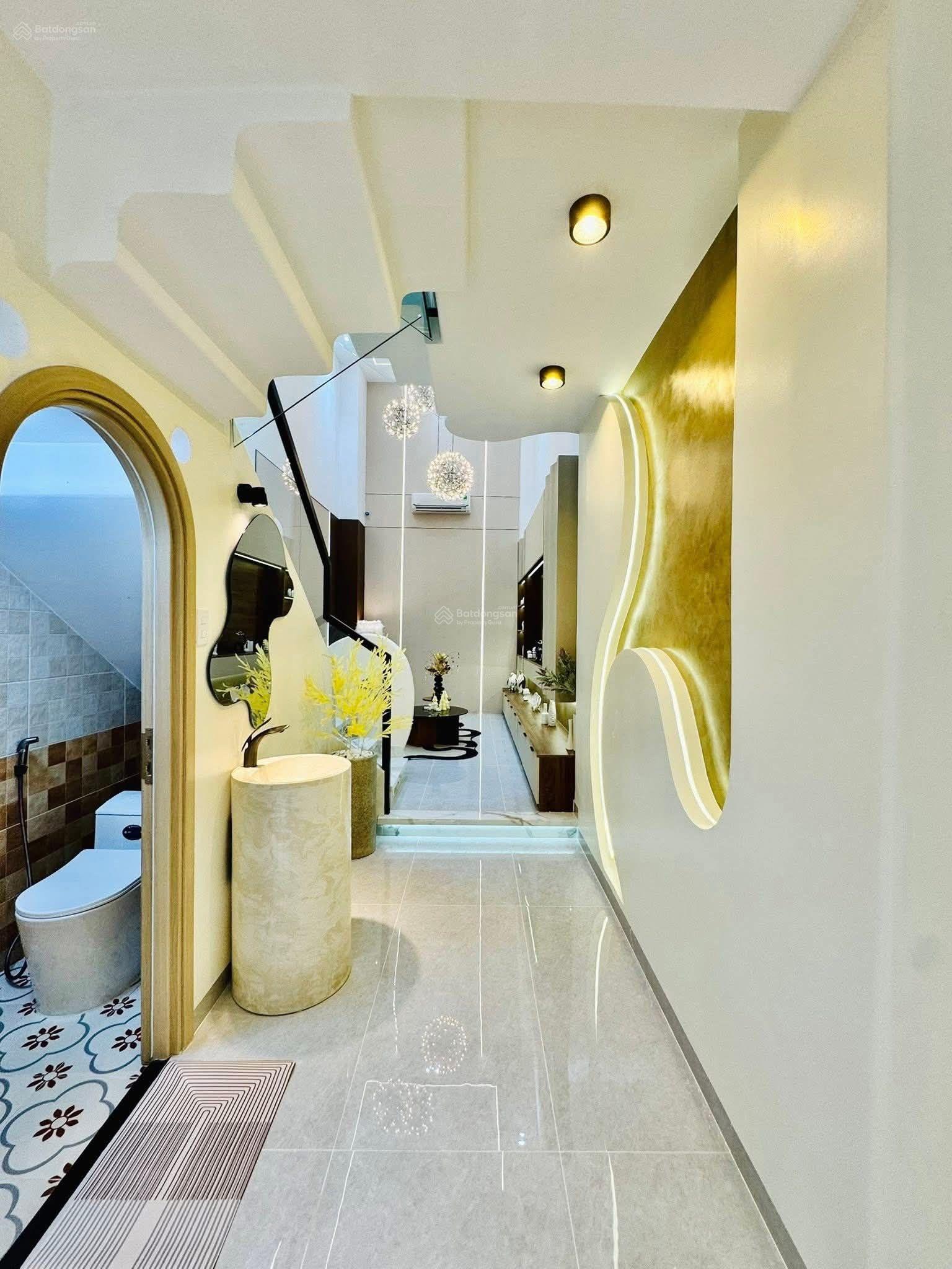 Bán NR tại Đường 8, Phường 11, Gò Vấp, Hồ Chí Minh, 6,999 tỷ, 42m2, view đẹp siêu hot Bán NR tại Đường 8, Phường 11, Gò Vấp, Hồ Chí Minh, 6,999 tỷ, 42m2, view đẹp siêu hot