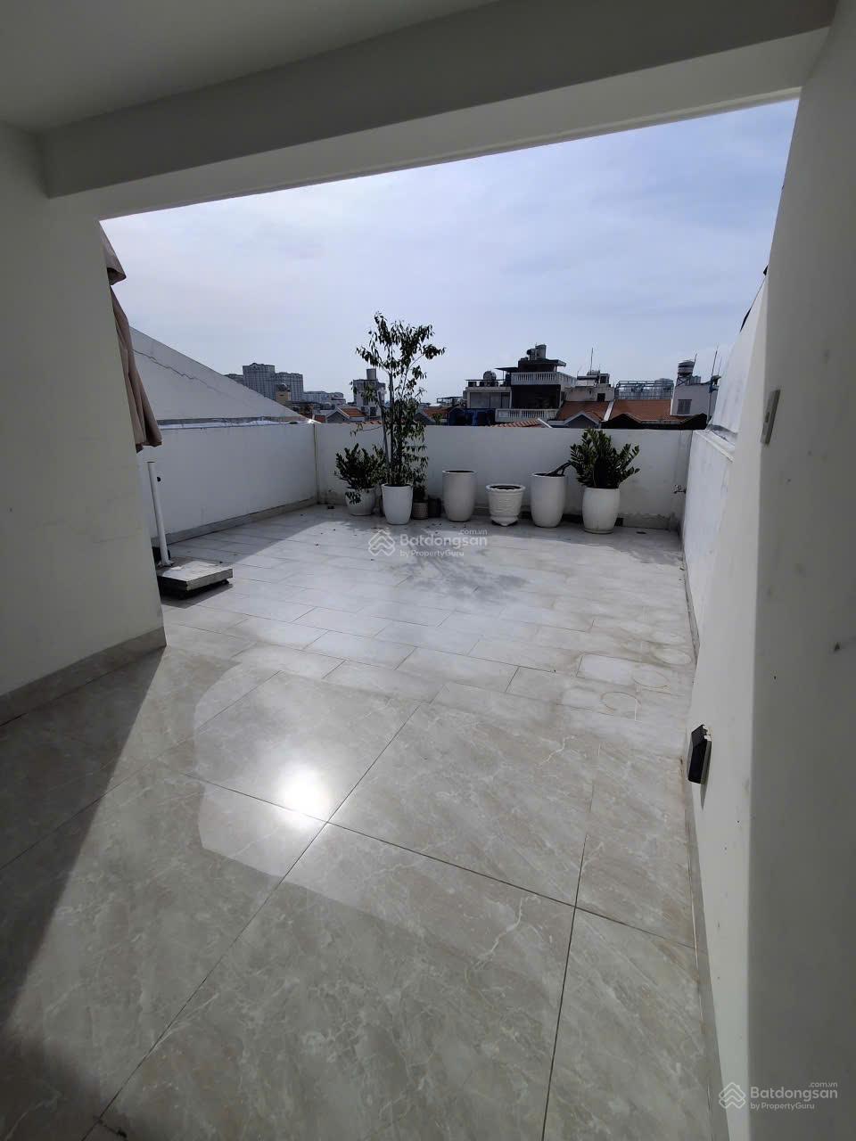 Cho thuê văn phòng him lam 450m2 sàn trống 5 tầng có thanh máy giá 70tr/ tháng lh 0909 934 ***