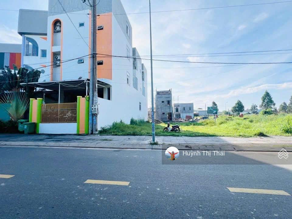 Cần tiền khách gửi bán lô đất đường nhựa, gần TTTM Bà Rịa, sổ hồng riêng