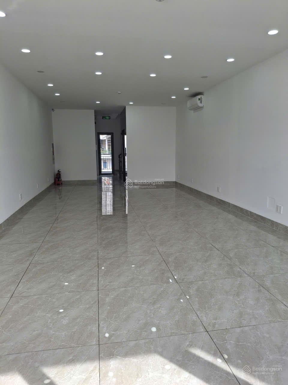 cho thuê văn phòng nguyên căn Him Lam Kênh Tẻ, giá siêu hời 350m2 chỉ từ 50/th LH 0909 934 ***