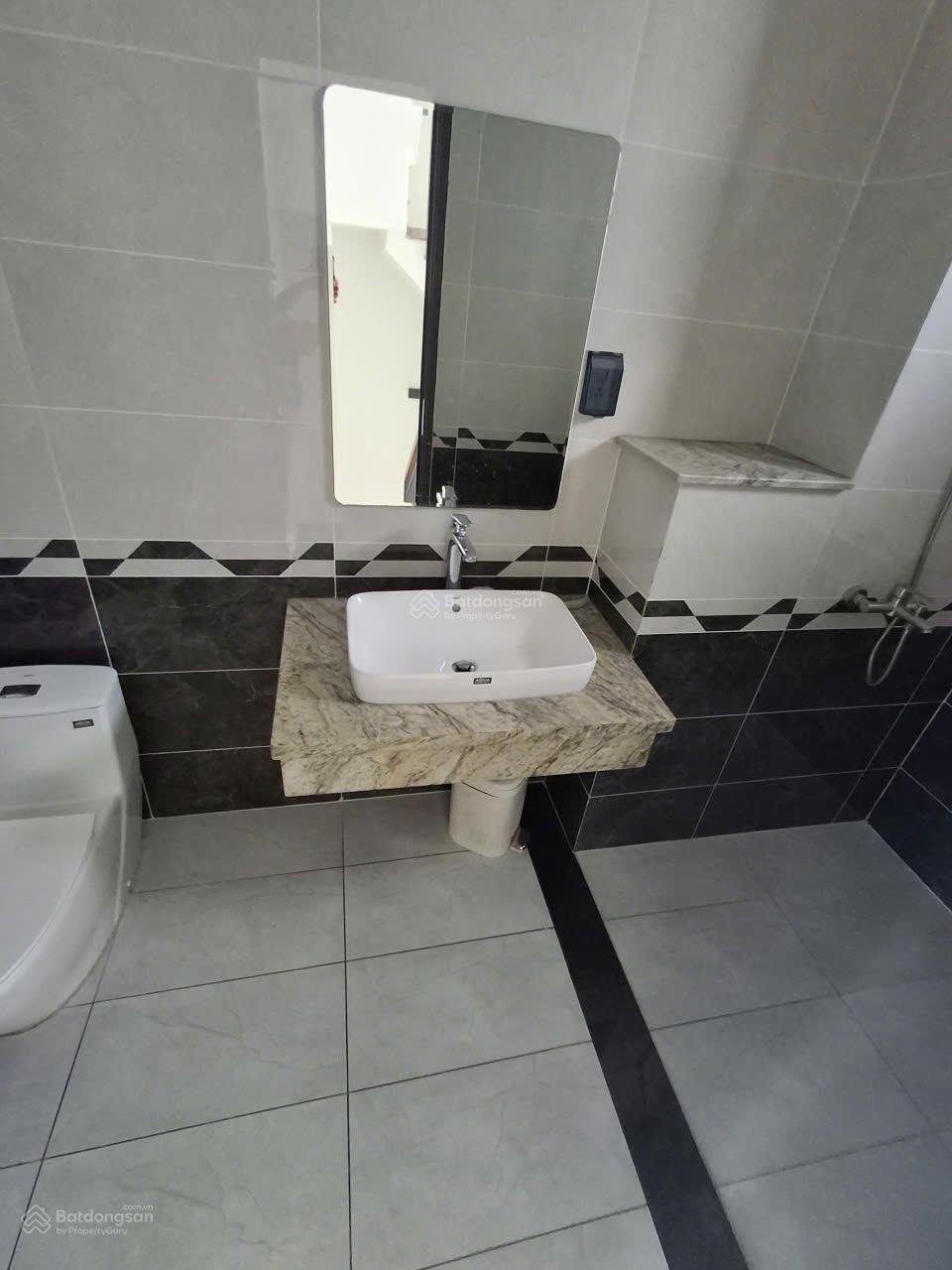 cho thuê văn phòng nguyên căn Him Lam Kênh Tẻ, giá siêu hời 350m2 chỉ từ 50/th LH 0909 934 ***