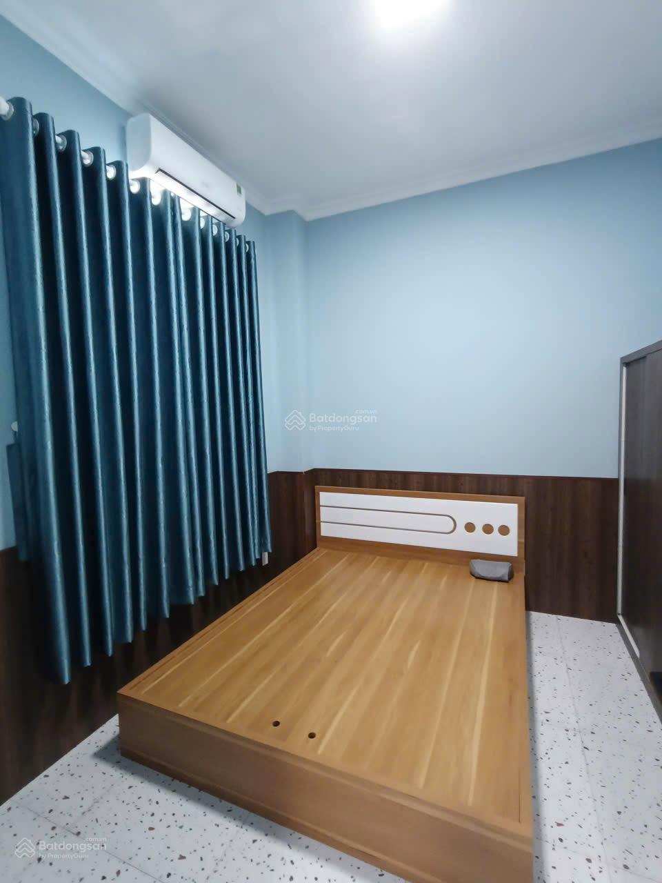 Cho thuê căn hộ 35m2 full nội thất, có ban công, cách ngã 4 Nguyễn Ảnh Thủ - Tô Ký 400m.