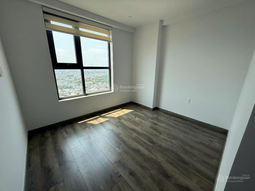 Duy nhất 1 căn Bcons Polygon, 58m2 2PN-2WC, Hướng Nam View- Landmark cực xịn, Tầng đẹp Giá 2 tỷ 550 Duy nhất 1 căn Bcons Polygon, 58m2 2PN-2WC, Hướng Nam View- Landmark cực xịn, Tầng đẹp Giá 2 tỷ 550