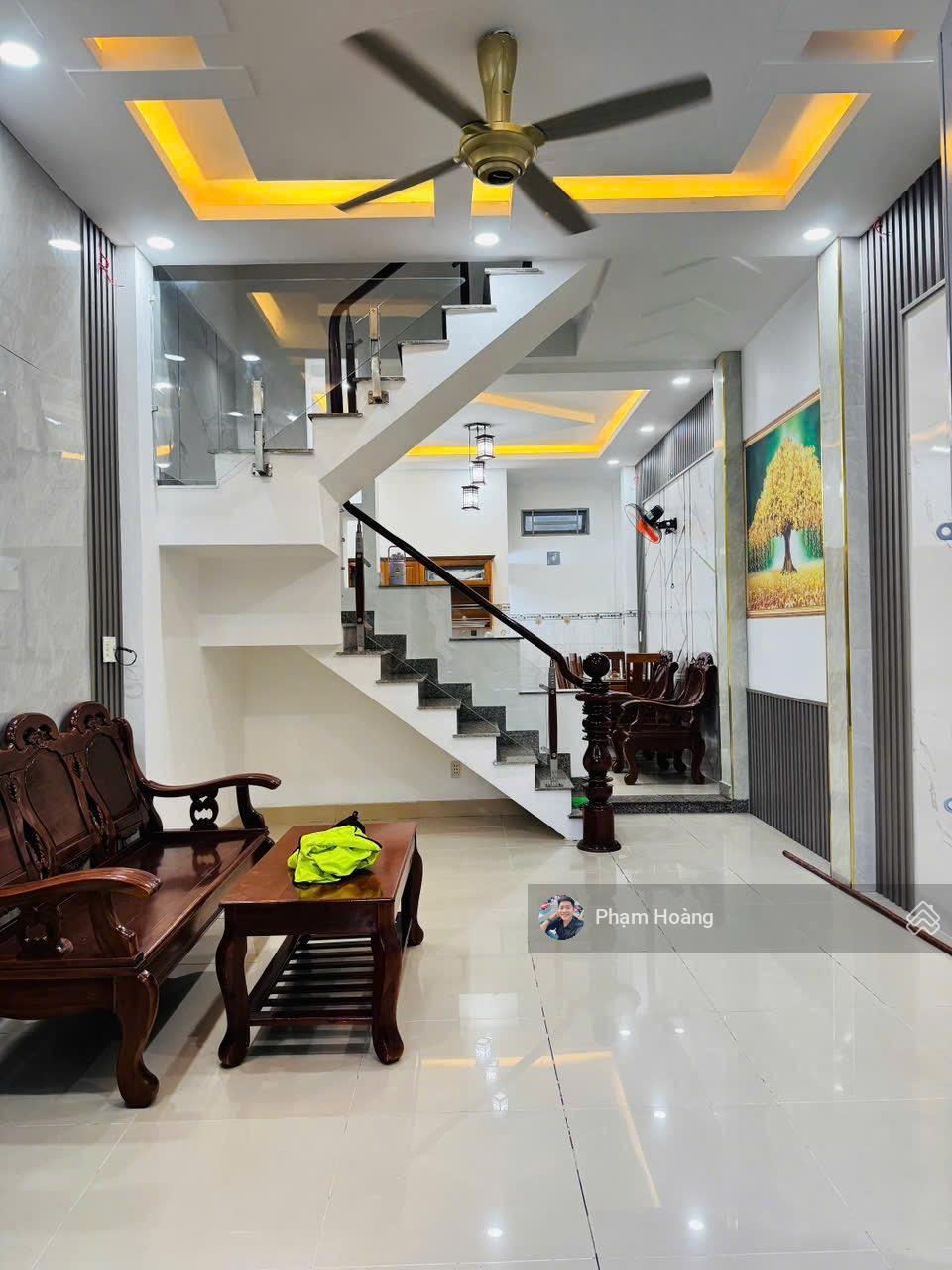 Bán nhà 1 trệt 2 lầu kiên cố, đẹp đường Nguyễn Đức Thiệu Dĩ An 3 phòng ngủ chỉ 3,95 tỷ