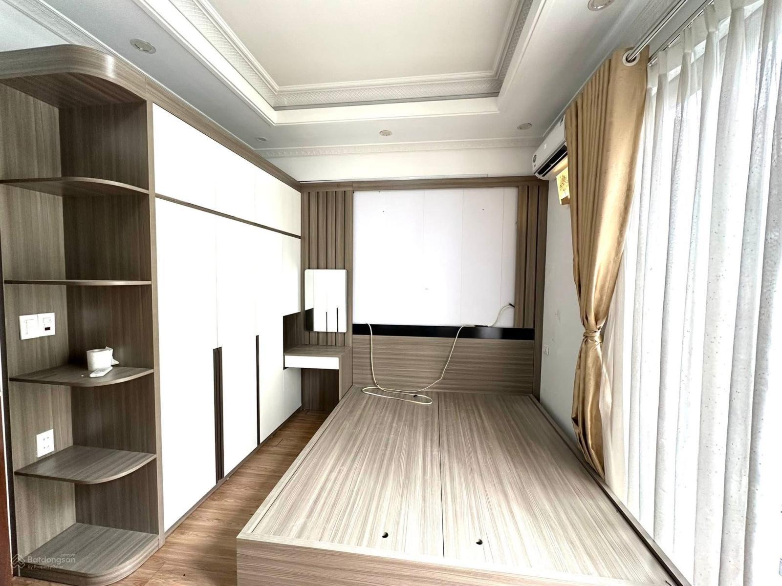 Căn nhà 4 tầng 50m2 ngang 5m tđc Vinhomes, chợ Hoa Quả, Hồng Bàng nhà mới về ở luôn giá chỉ 5,7 tỷ