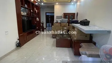 Bán BTLK Phùng Khoang, ôtô tránh, thang máy, nội thất gỗ lim, ở ngay