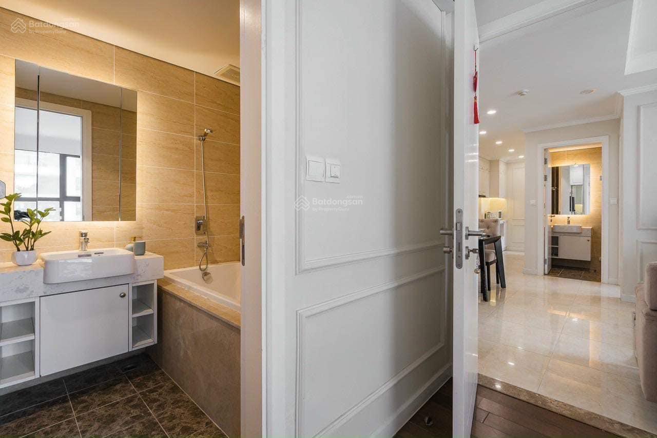 Cho thuê căn hộ chung cư cao cấp tại Lancaster 20 Núi Trúc, DT 45m2, đủ đồ. LH 0972 709 ***