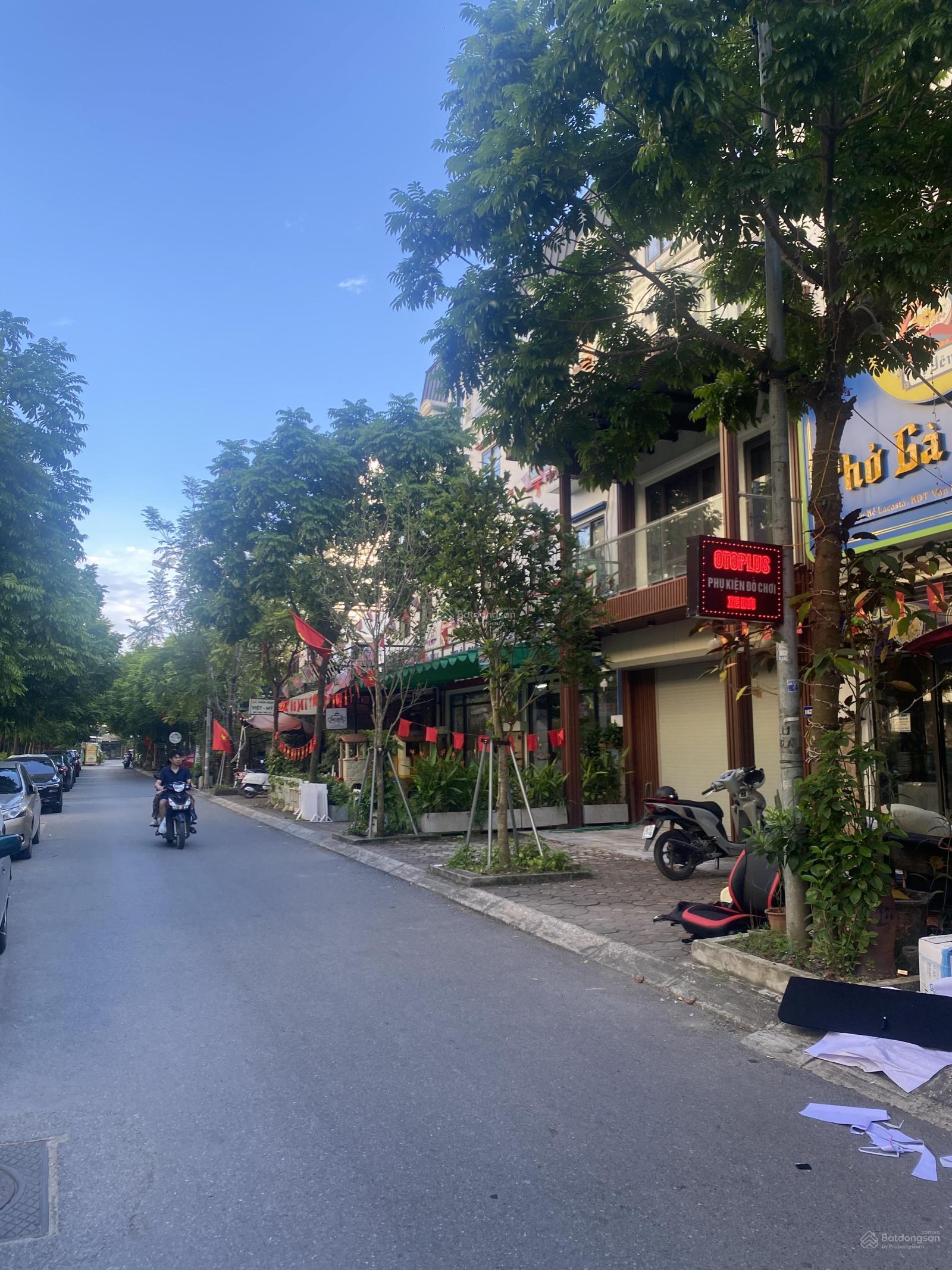 Bán gấp siêu biệt thự khu đô thị Văn Khê 210m2 x3T. Kinh doanh cho thuê đẳng cấp. Nhà thô