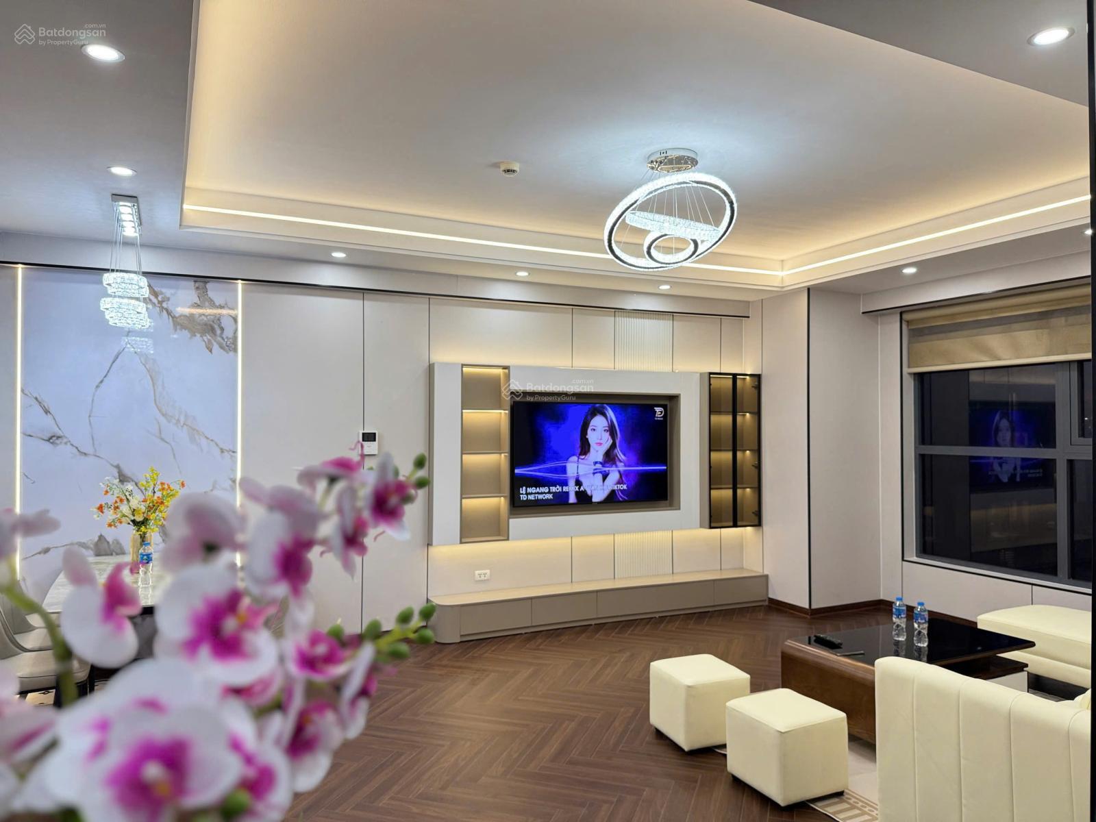 Bán CC Vinata Tower, Khuất Duy Tiến, 10,8 tỷ, 115 m2, 3PN, 2WC, nội thất full, uy tín
