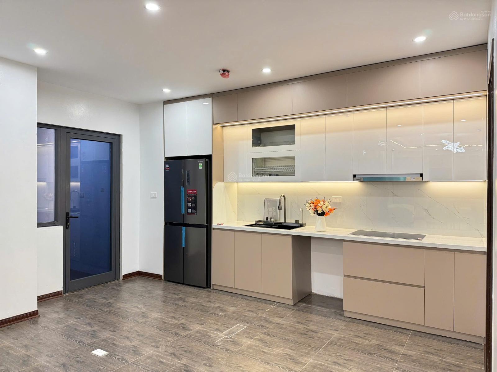 Bán CC Vinata Tower, Khuất Duy Tiến, 10,8 tỷ, 115 m2, 3PN, 2WC, nội thất full, uy tín