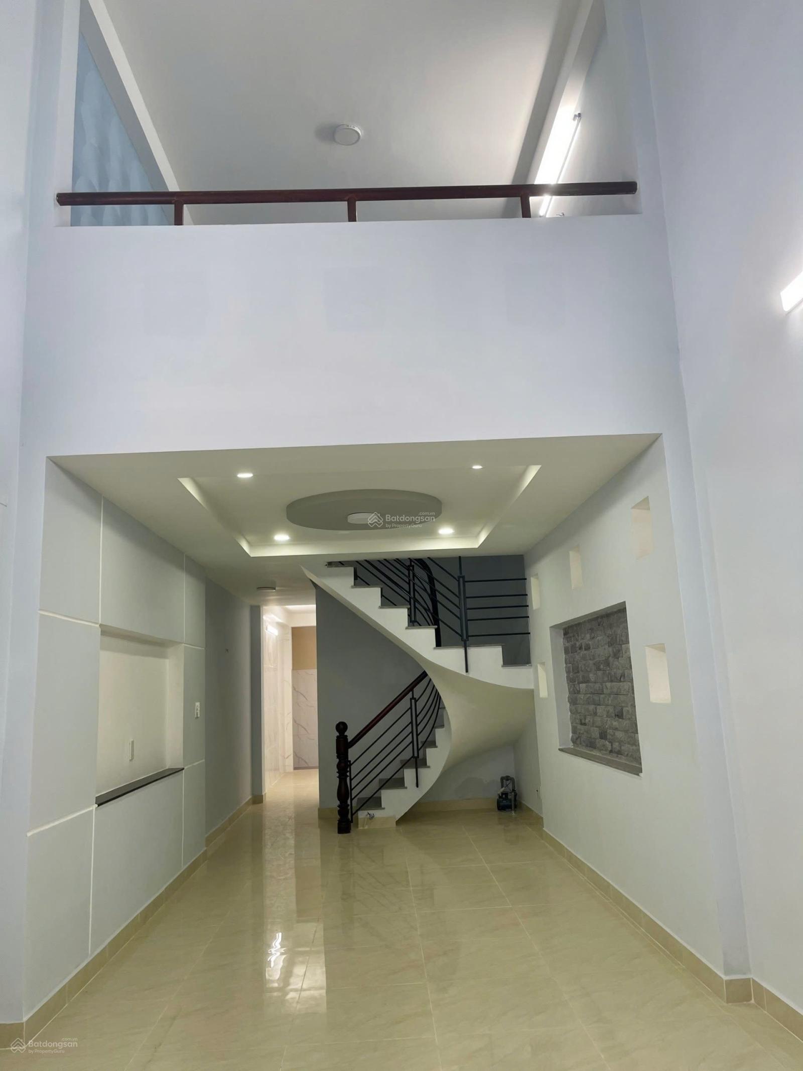 CHO THUÊ NHÀ MỚI TINH 3 LẦU 92m 2 MẶT TIỀN ĐÔNG ĐÚC Q.6 CHO THUÊ NHÀ MỚI TINH 3 LẦU 92m 2 MẶT TIỀN ĐÔNG ĐÚC Q.6