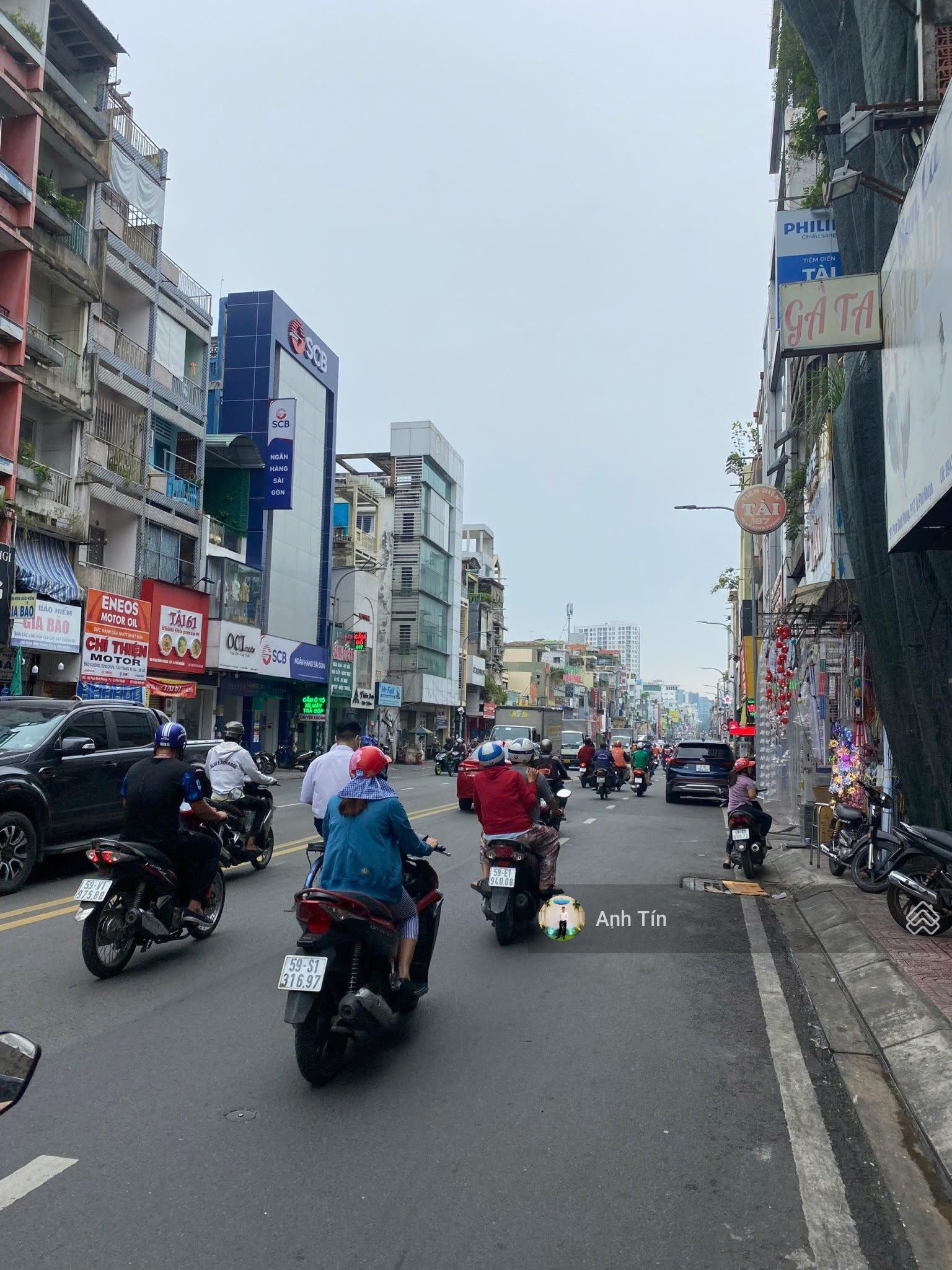 Tòa nhà văn phòng Hầm 6 lầu Mặt tiền Phan Đình Phùng Q.Phú Nhuận , HĐT : 50 tr/th ,Giá chỉ 25 tỷ