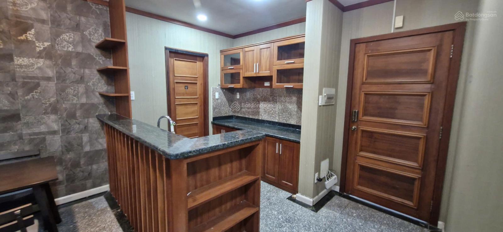 Cho thuê 2 phòng ngủ Phú Hoàng Anh, đầy đủ nội thất