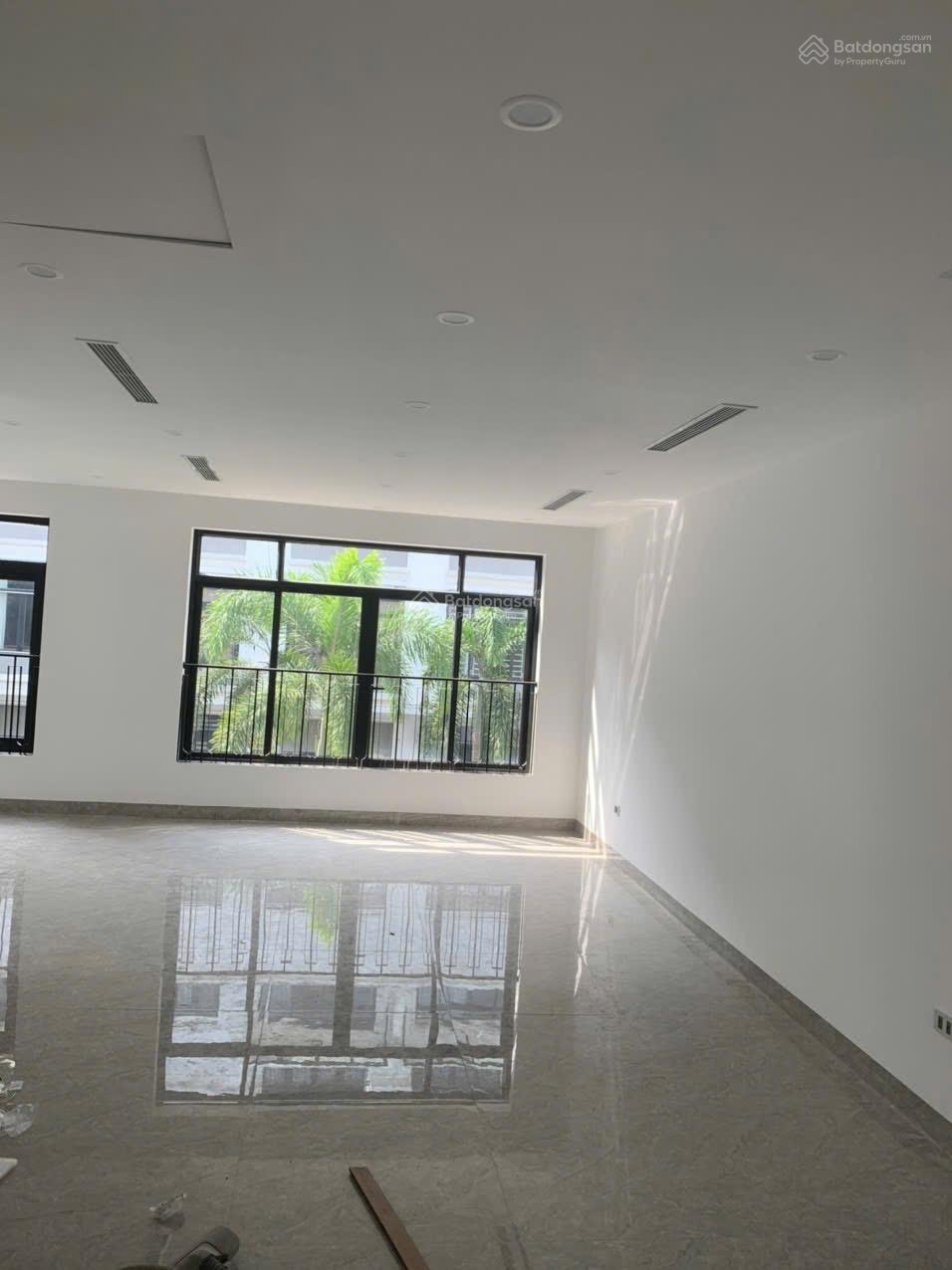 Cho thuê tầng 1-2 liền kề Vinhomes Gardenia - Hàm Nghi - Mỹ Đình 93m2 mt 6m. thông sàn. Giá 30tr Cho thuê tầng 1-2 liền kề Vinhomes Gardenia - Hàm Nghi - Mỹ Đình 93m2 mt 6m. thông sàn. Giá 30tr