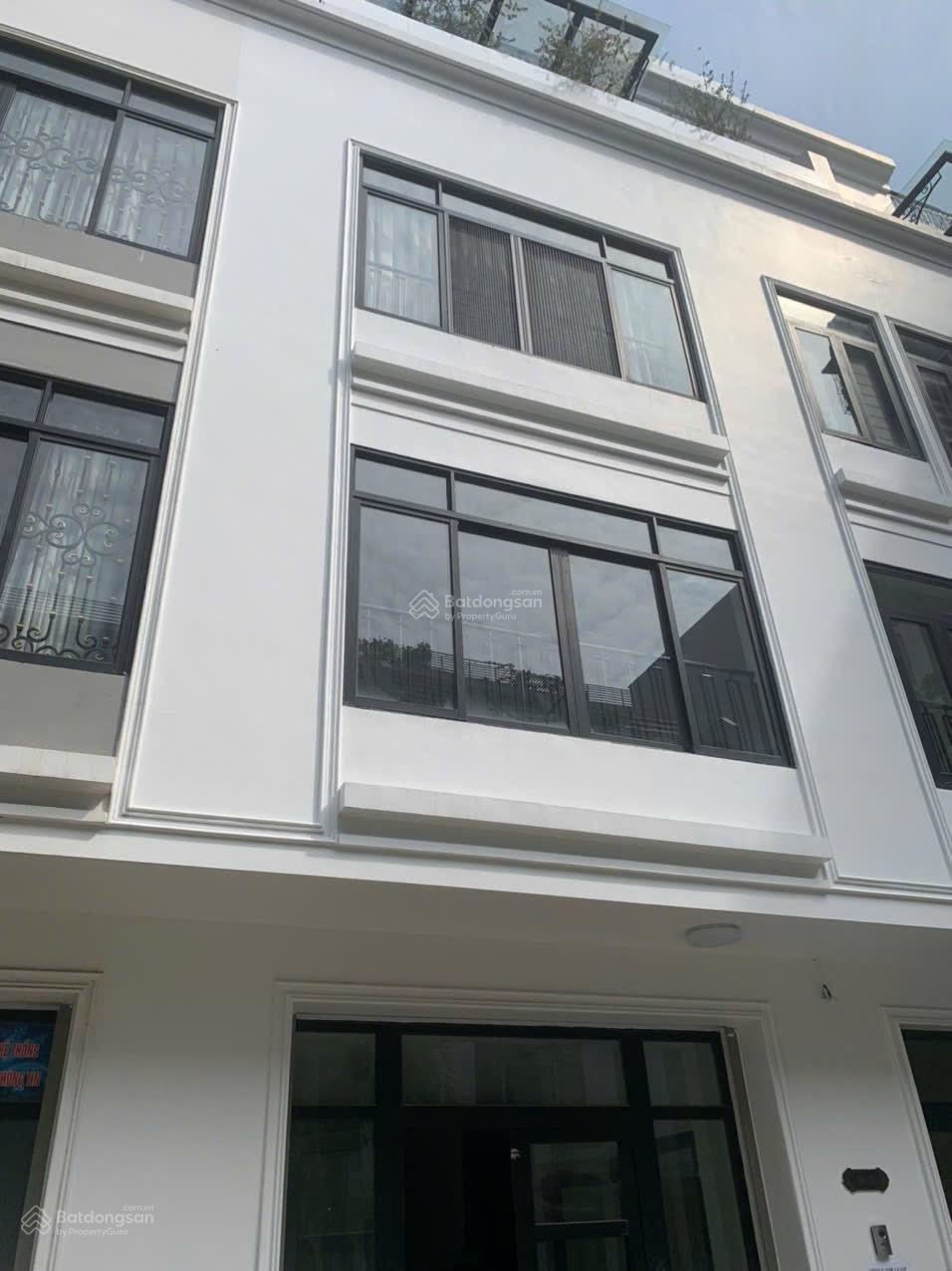 Cho thuê tầng 1-2 liền kề Vinhomes Gardenia - Hàm Nghi - Mỹ Đình 93m2 mt 6m. thông sàn. Giá 30tr