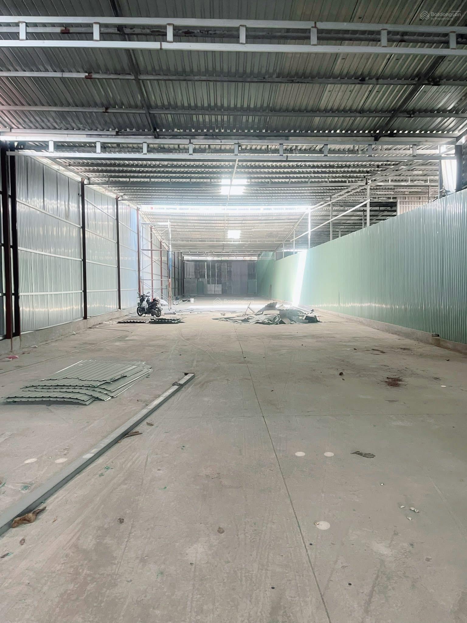 Cho thuê xưởng 1.300m2 gần ngã ba Ông Xã Dĩ An có 3 pha Cho thuê xưởng 1.300m2 gần ngã ba Ông Xã Dĩ An có 3 pha