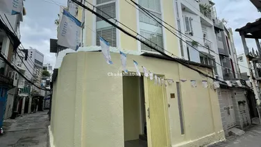 Cho thuê nhà góc 2 MT, đường ô tô, Phan Văn Trị, 8*10m, 3 tầng, giá 16 triệu/th