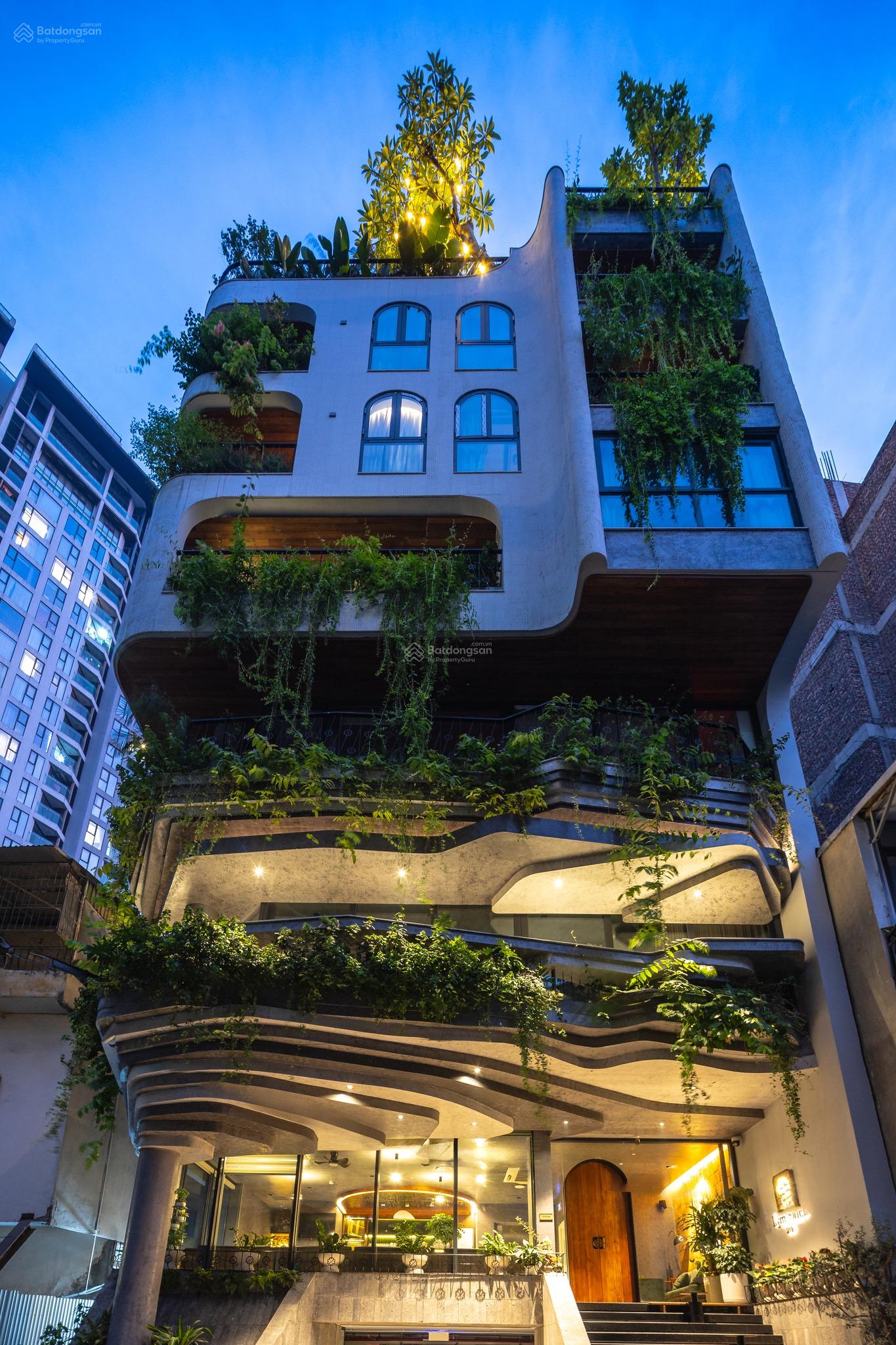 Bán Tòa Căn Hộ Góc 2MT Phú Mỹ Hưng - Quận 7 - (12x19m) - Hầm, 5 Tầng - HDT 260TR/TH - Bán 90 Tỷ Bán Tòa Căn Hộ Góc 2MT Phú Mỹ Hưng - Quận 7 - (12x19m) - Hầm, 5 Tầng - HDT 260TR/TH - Bán 90 Tỷ