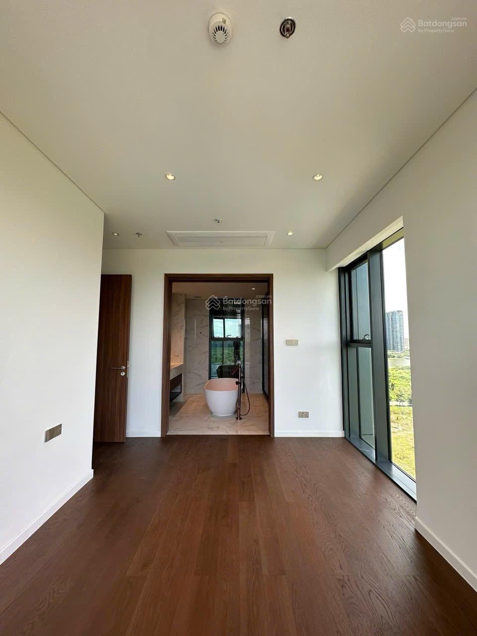 The Crest - Metropole: Bán căn 2PN - NTCB - ĐÃ CÓ SỔ - View sông, Landmark 81 & Sala The Crest - Metropole: Bán căn 2PN - NTCB - ĐÃ CÓ SỔ - View sông, Landmark 81 & Sala