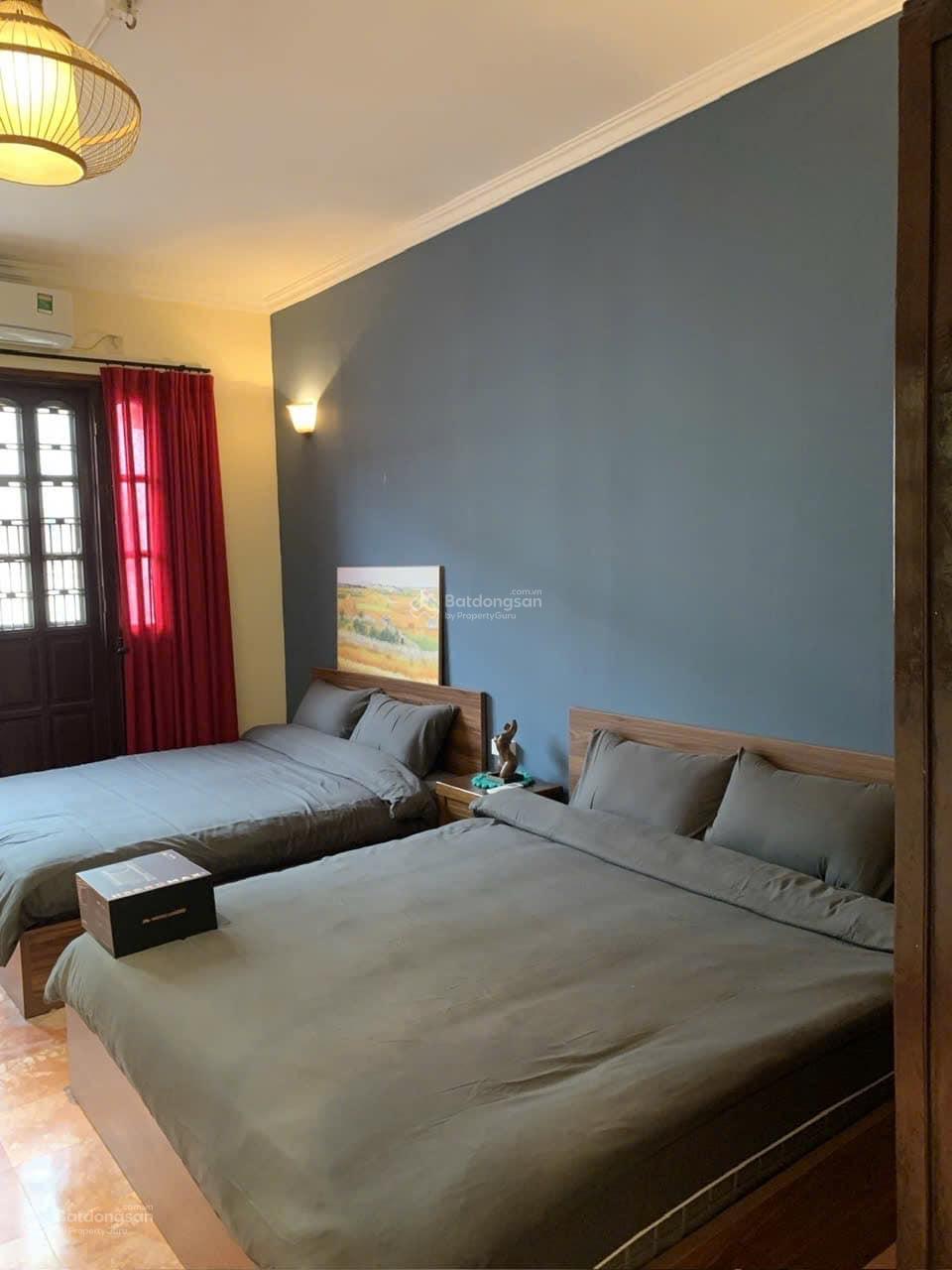 Khu VIP! Lý Nam Đế 135m2, mặt tiền 6.5m, 4 tầng, 68.5 tỷ, ô tô 24/7