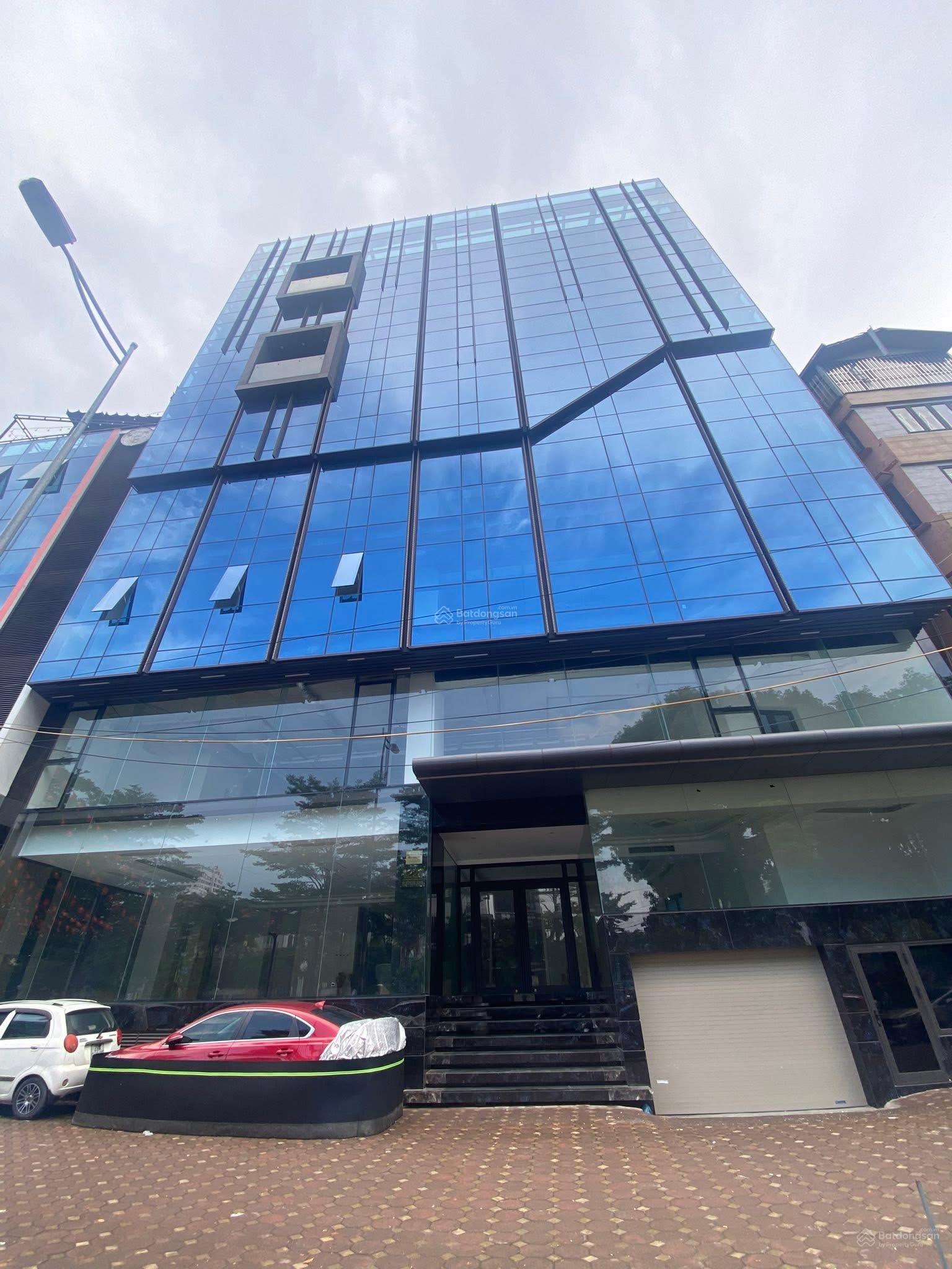 Mặt Hồ Tây - phố Trích Sài - 460 tỷ - 280m2, 7 tầng, mặt tiền 9m - view toàn cảnh Hồ Tây lộng gió