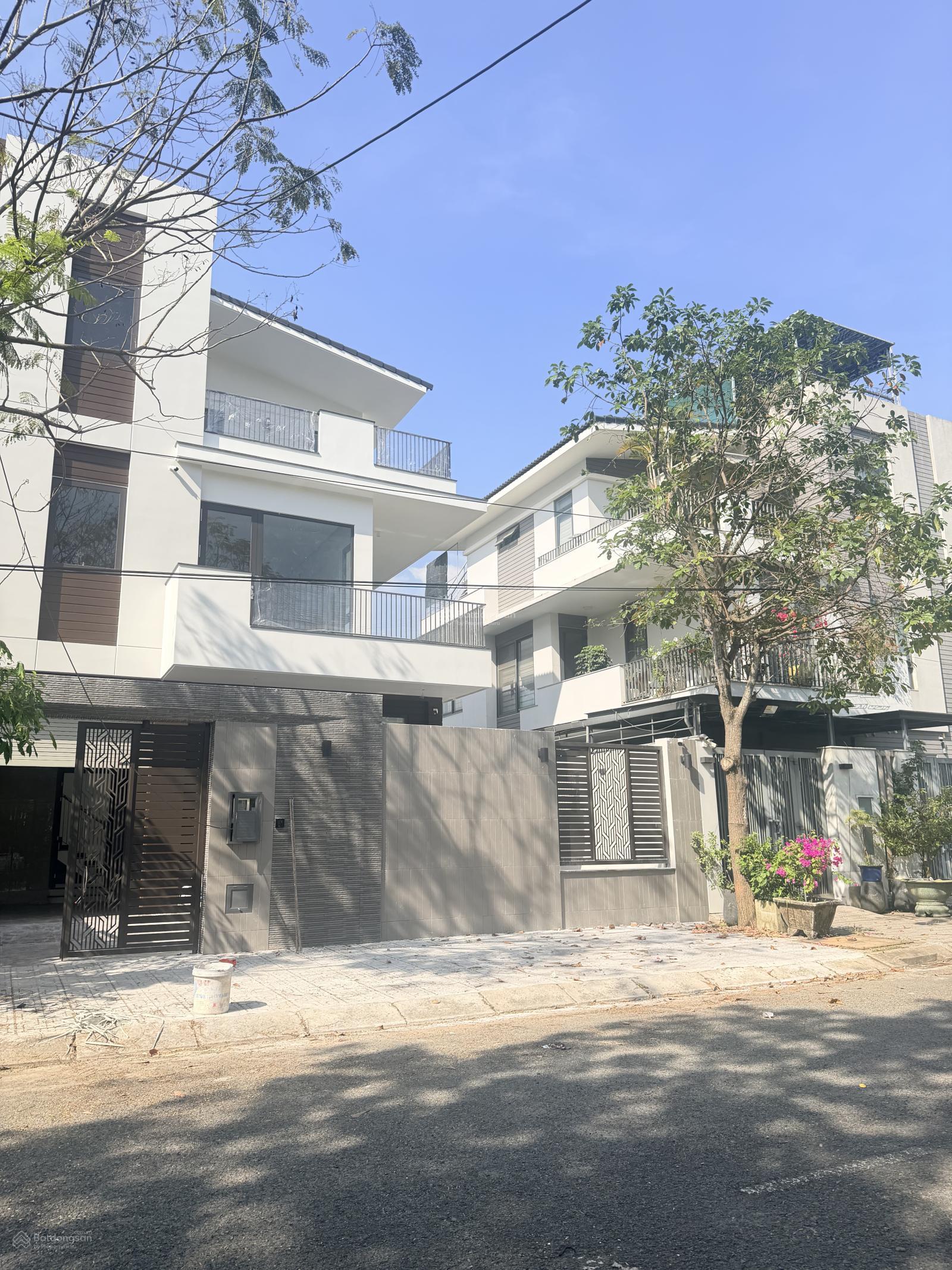 Đất Liên Phường 5x18 giá 8,5 tỷ