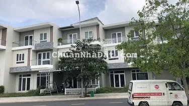 Bán nhà gốc đẹp view sông tại Rio Vista, 18 tỷ, 126m2, Q9, HCM