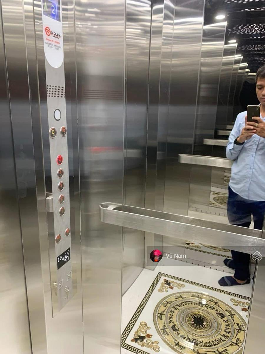 Bán nhà phố Nguyễn Lương Bằng, 30m ra Phố, ngõ ba gác, thông, KD cho thuê, thang máy, giá: 11 tỷ