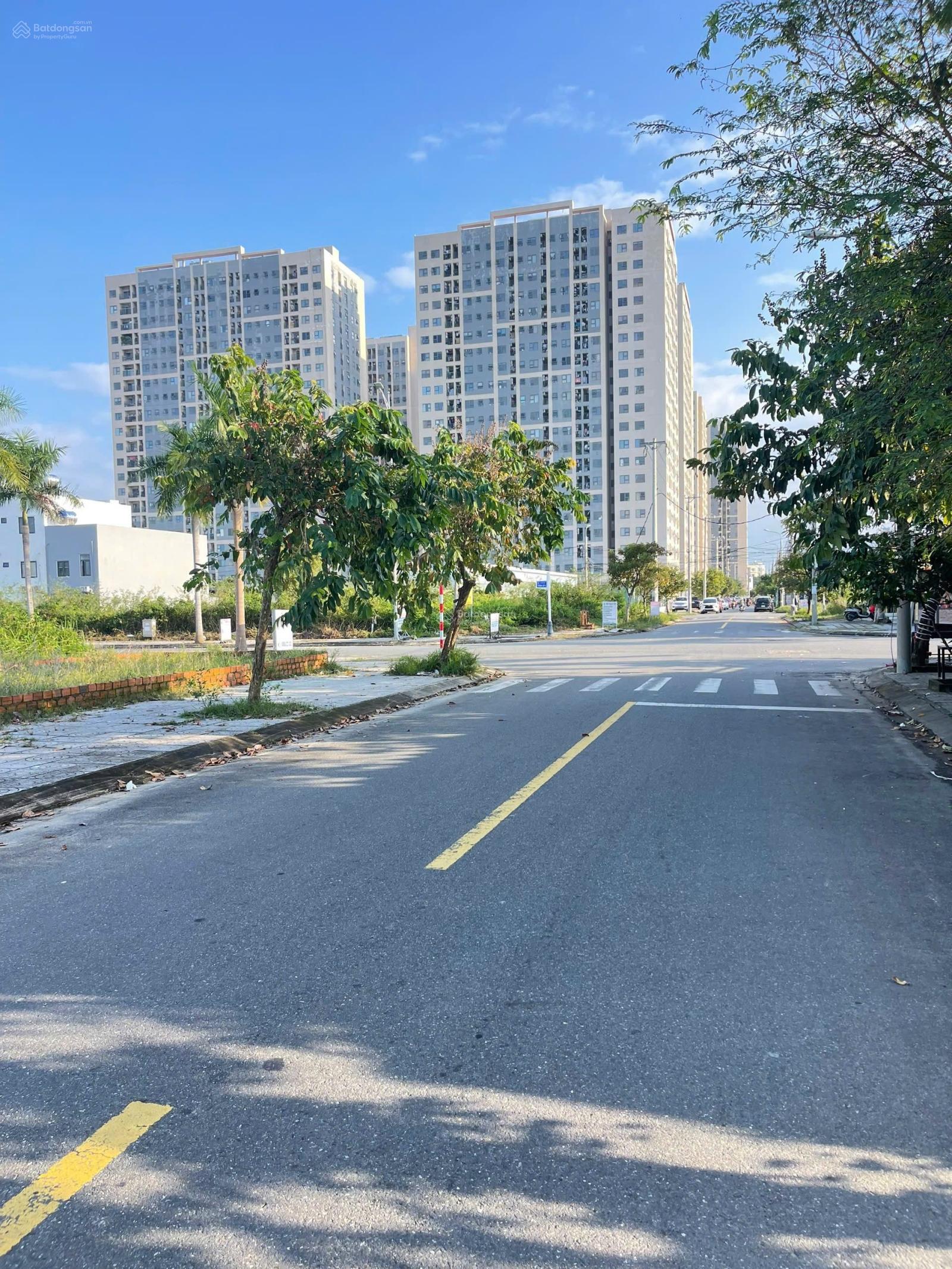 Bán Nhà trọ lô góc 2 mặt tiền có 8 phòng đang cho thuê giá 6,7 tỷ, 170m2