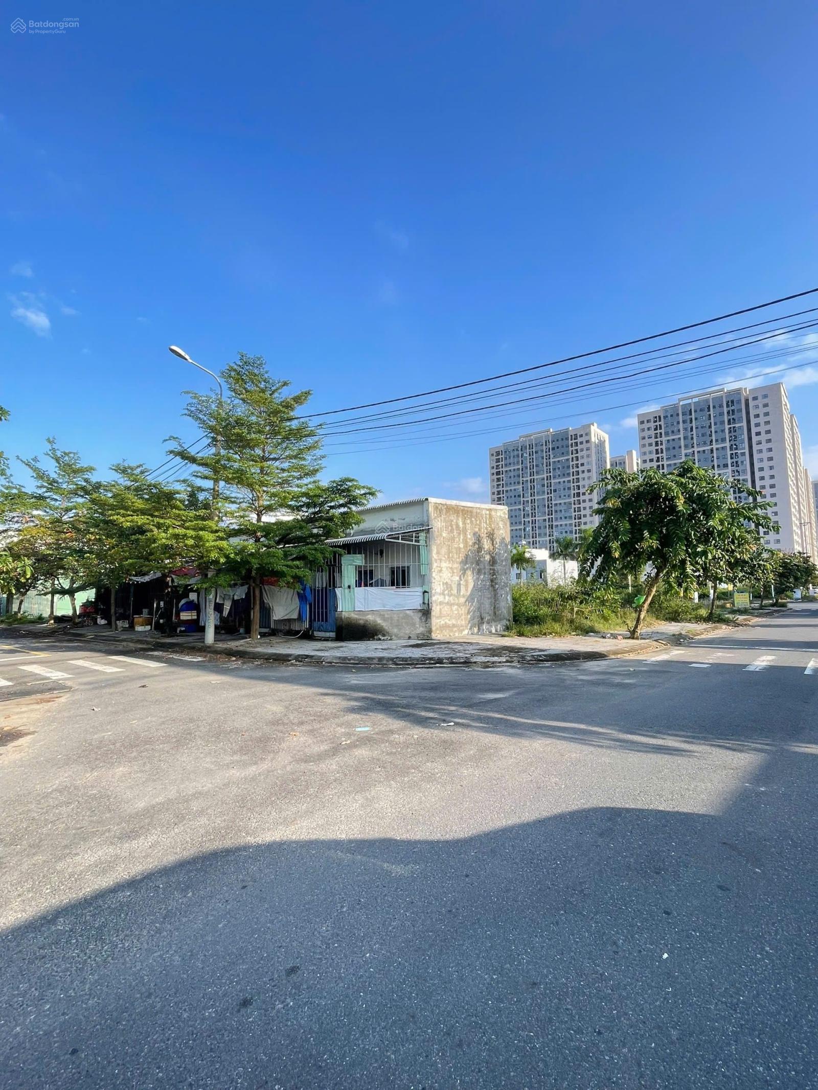 Bán Nhà trọ lô góc 2 mặt tiền có 8 phòng đang cho thuê giá 6,7 tỷ, 170m2