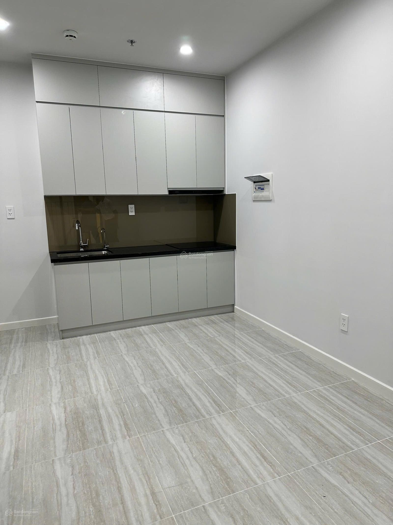 Bcons City - tháp Emeral. Nhà mới, đang có HĐ thuê 9tr/tháng (2 năm)