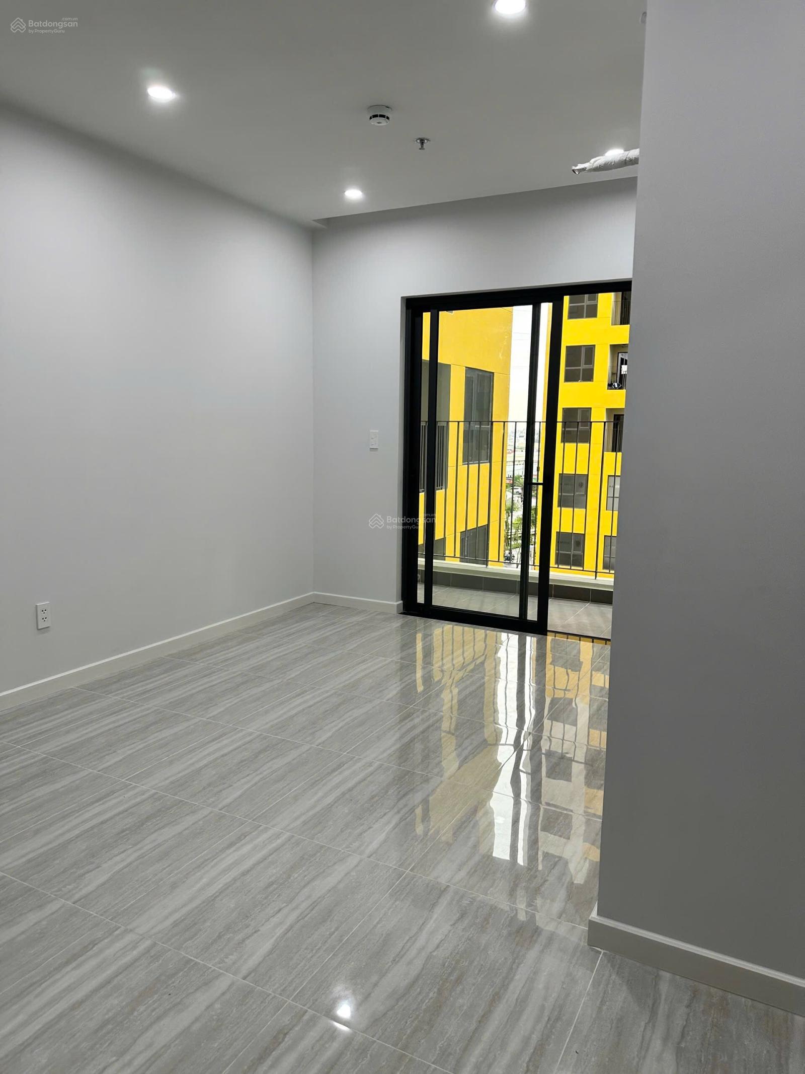 Bcons City - tháp Emeral. Nhà mới, đang có HĐ thuê 9tr/tháng (2 năm)