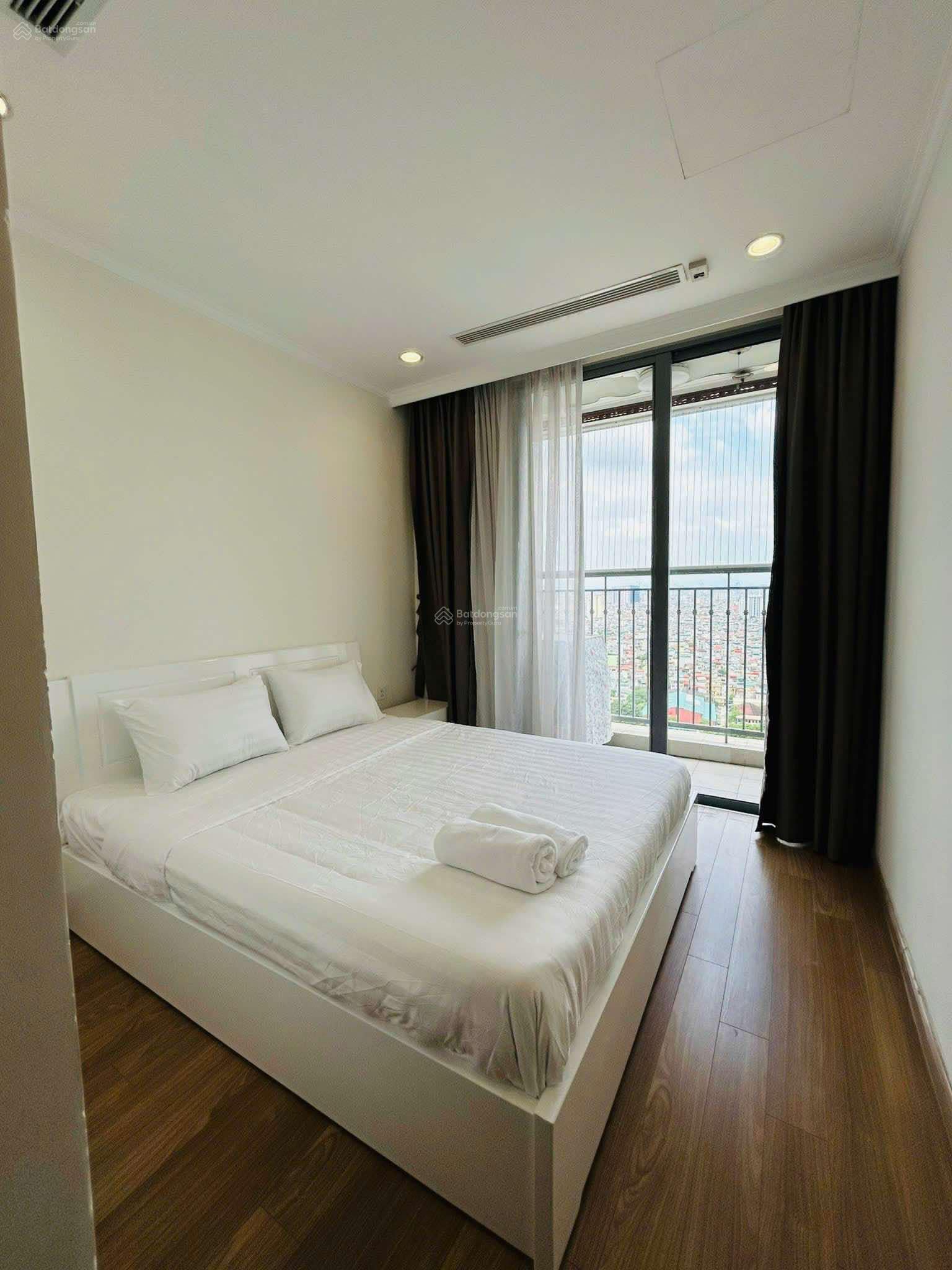 Giá tốt, 2 ngủ 75m2 giá chỉ 8,65 tỷ. Nhà đẹp