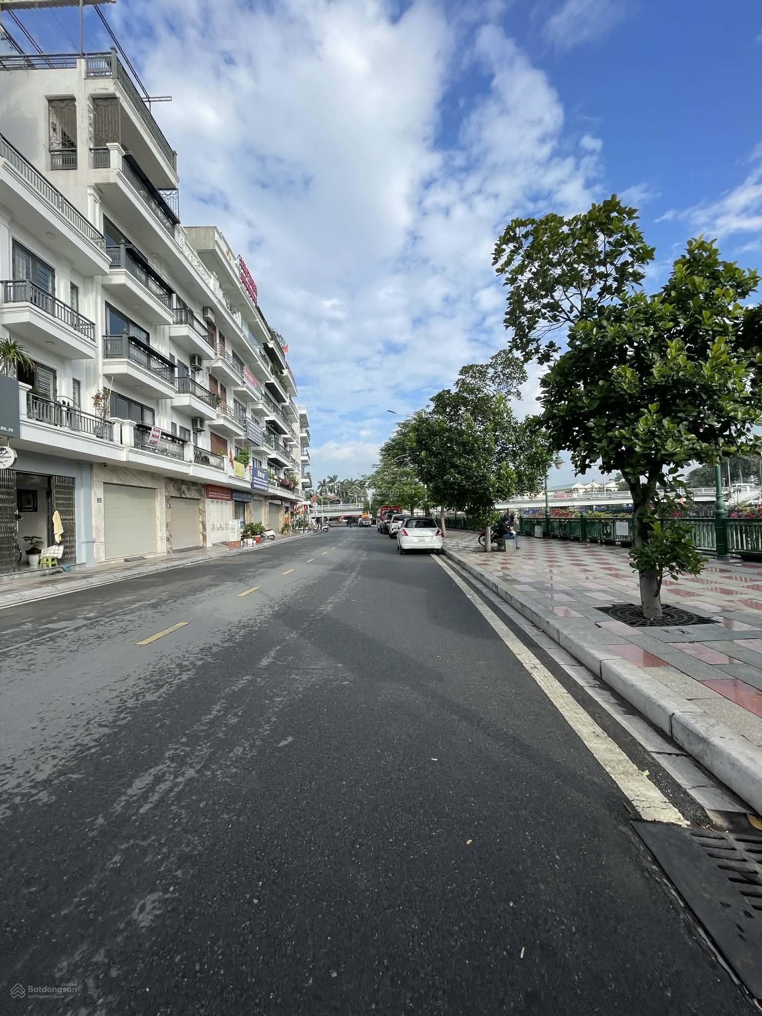 Chuyển nhượng lô đất 47m2 mặt đường Thế Lữ, giá chỉ 9,4 tỷ