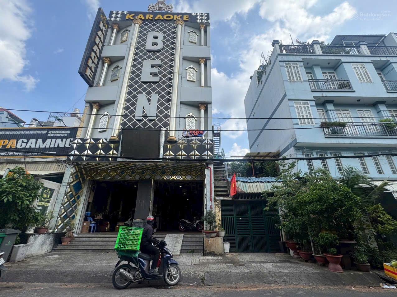 Bán Gấp Tòa nhà văn phòng Sân bay, Tân Bình - 7.5x27m - 6 Tầng - HĐT: 150 triệu - giá chỉ: 42 tỷ TL