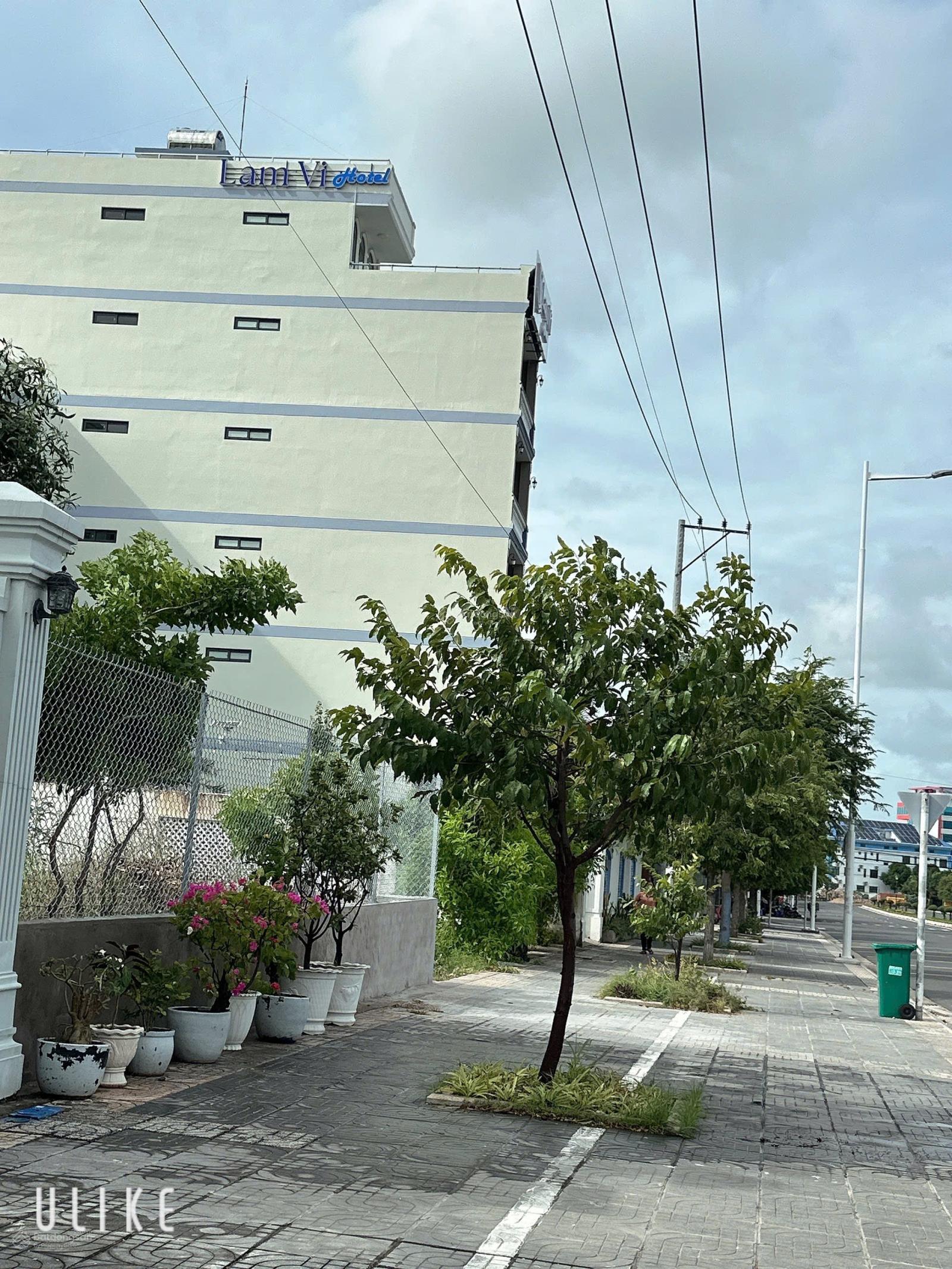 Mặt tiền Nguyễn Chí Thanh (DS9) TT Long Hải BRVT gần bãi tắm 0932 698 ***