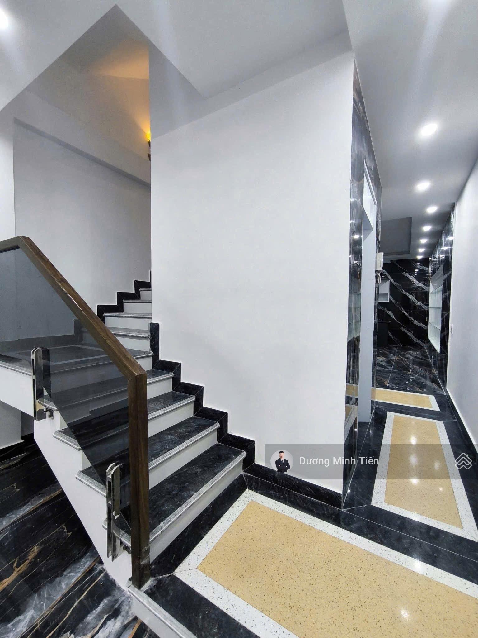 Nhà 4 tầng thang máy TĐC Đằng Hải gần Bùi Viện - 70m2 - Nội thất cao cấp