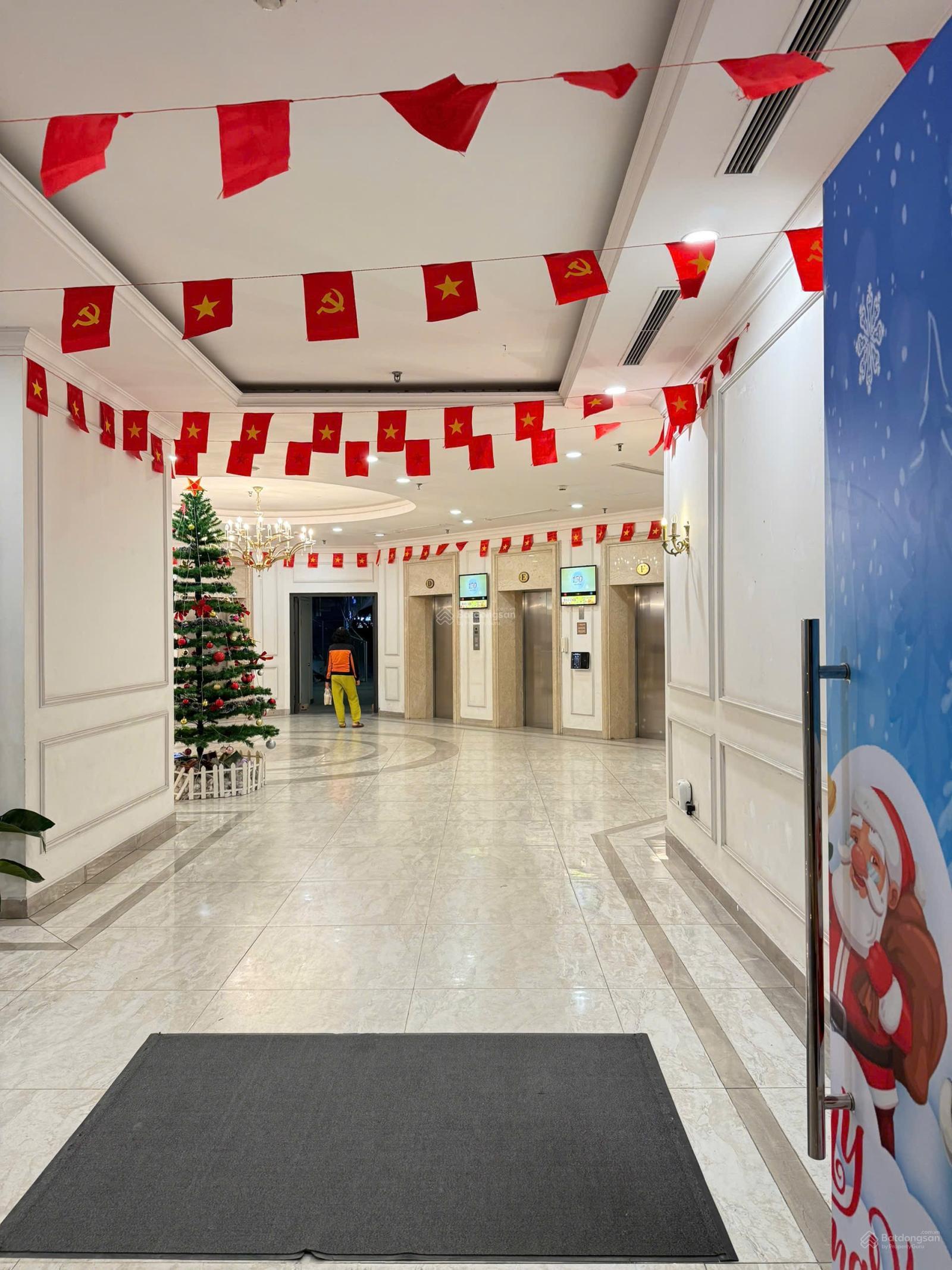 Bán CH lô góc, Penhouse Sunshine Garden, Dương Văn Bé, Hai Bà Trưng, DT 188m2, 4PN, 3 WC, giá 21 tỷ