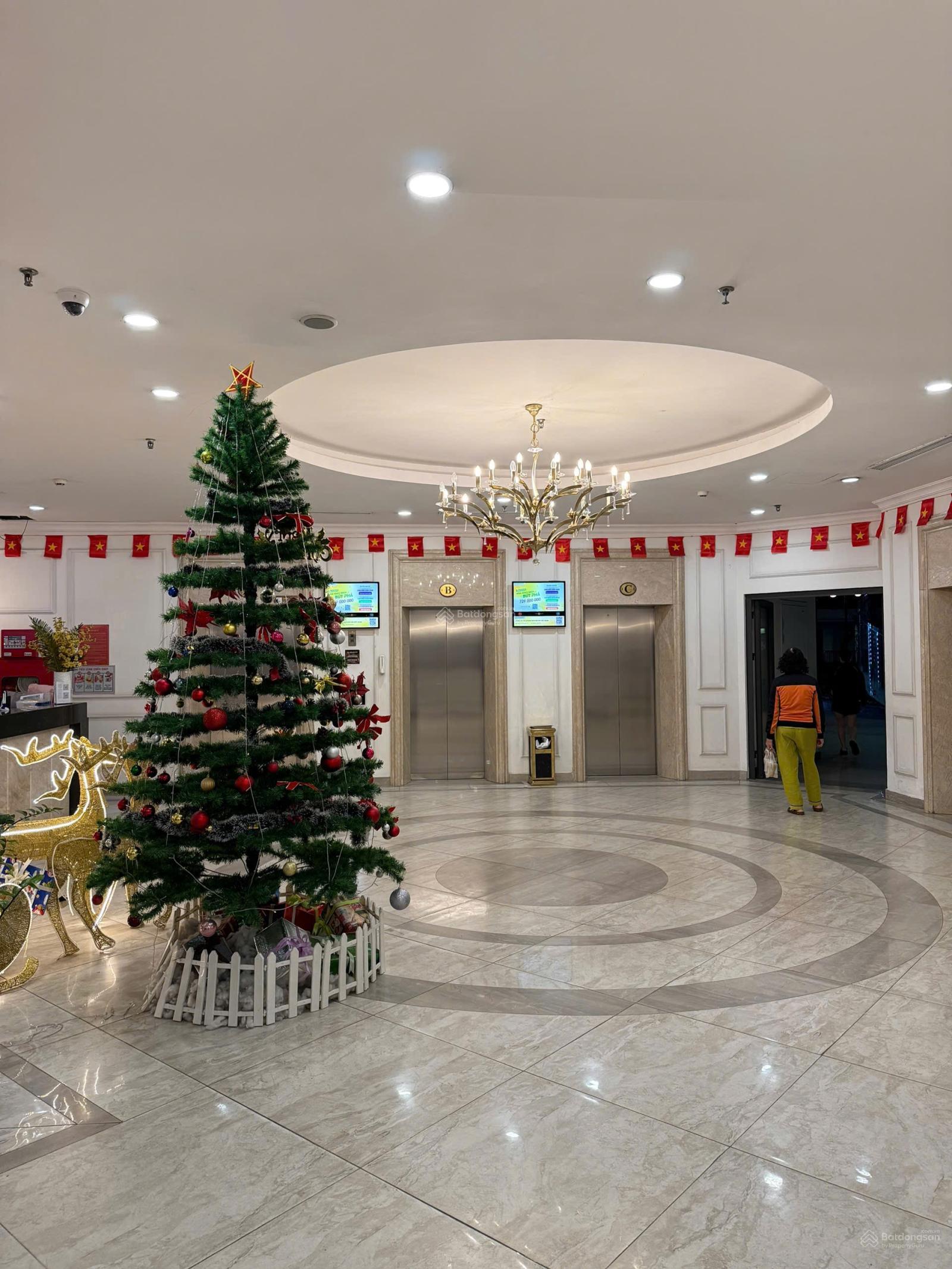 Bán CH lô góc, Penhouse Sunshine Garden, Dương Văn Bé, Hai Bà Trưng, DT 188m2, 4PN, 3 WC, giá 21 tỷ