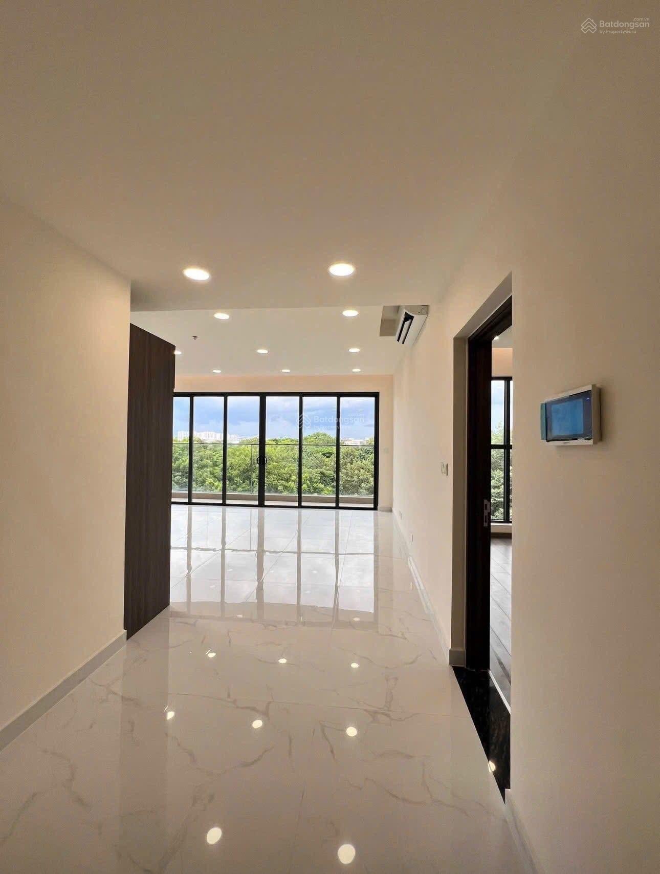 Diamond Centery: 2PN/96m2/8,25 tỷ, T/t 20% nhận nhà ở liền, C/khấu 10%, Trả chậm 24th, htro vay 80%