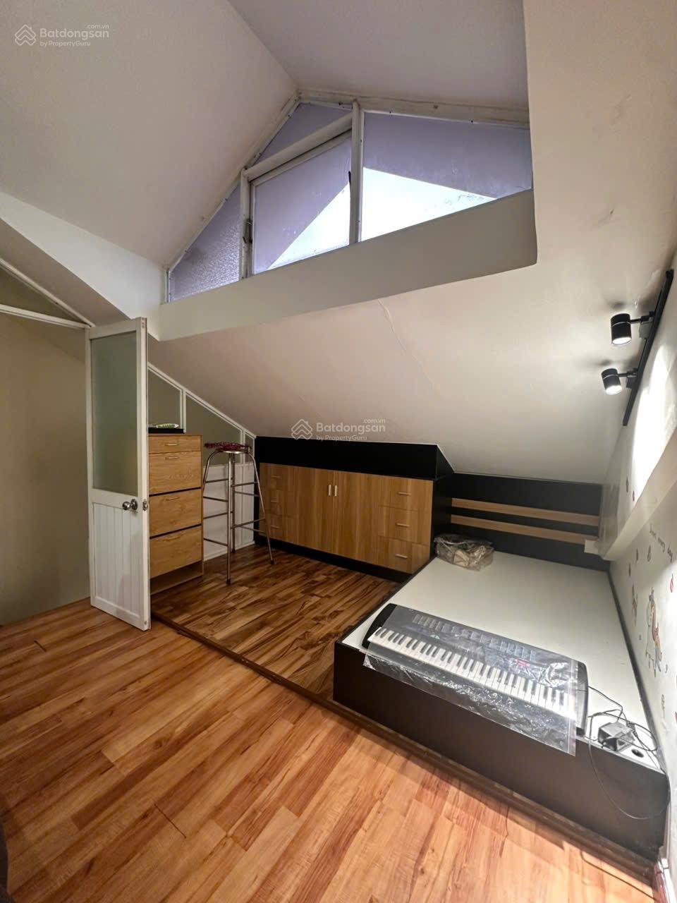 Bán CC An Hoà, thang máy căn áp mái, 60m2 2PN 1WC full NT, 2,6tỉ, LH 0937 961 *** Thảo