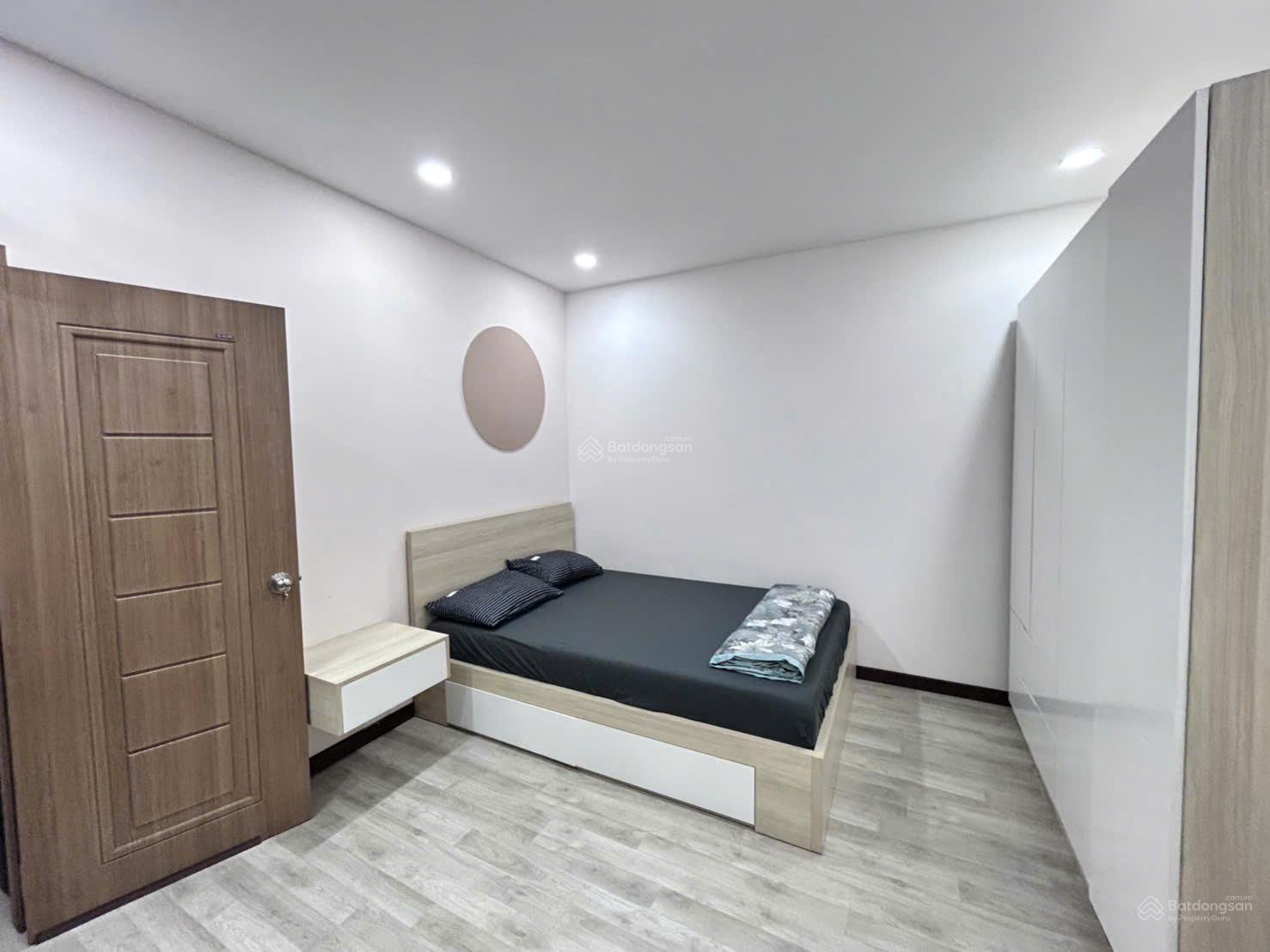 Cần cho thuê chung cư 152/11 Nguyễn Thị Tần P2 Q8- căn hộ sân vườn 105,1m2