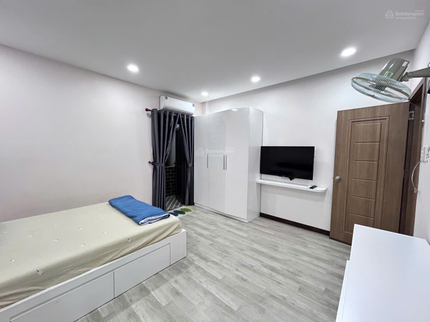 Cần cho thuê chung cư 152/11 Nguyễn Thị Tần P2 Q8- căn hộ sân vườn 105,1m2