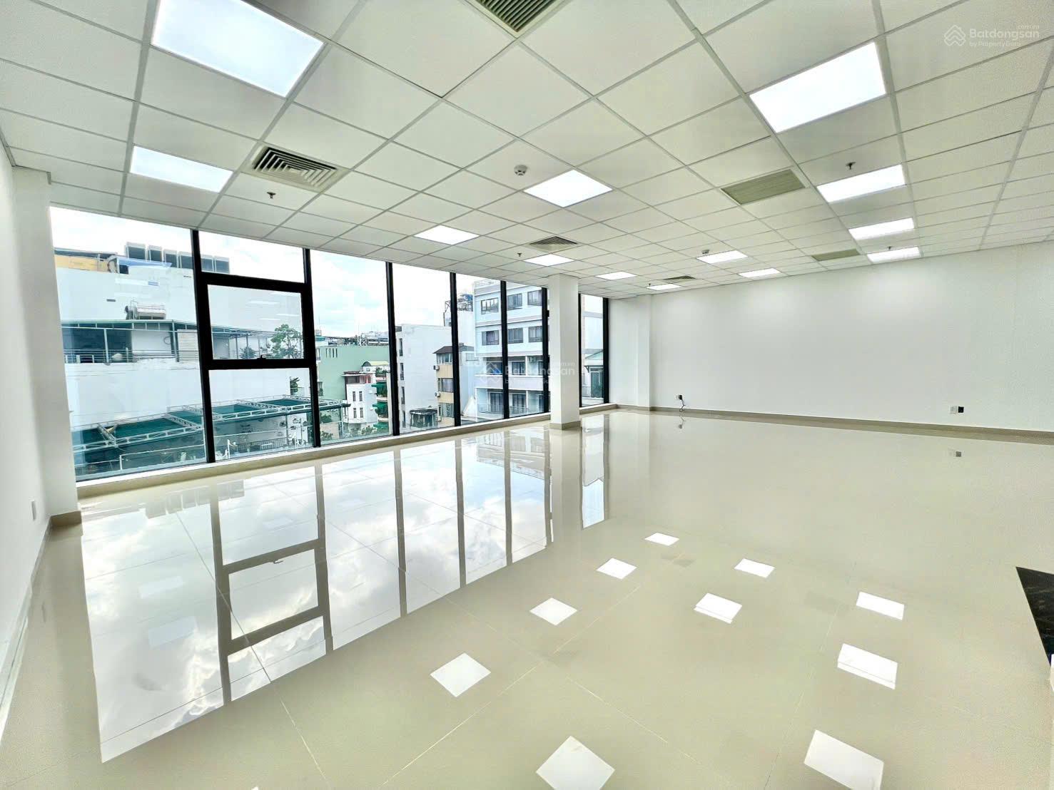 CHO THUÊ VĂN PHÒNG 200m2-50tr/Tháng MẶT TIỀN ĐƯỜNG HÁT GIANG, P.2, Q. TÂN BÌNH - Liên hệ 0971 079 ***