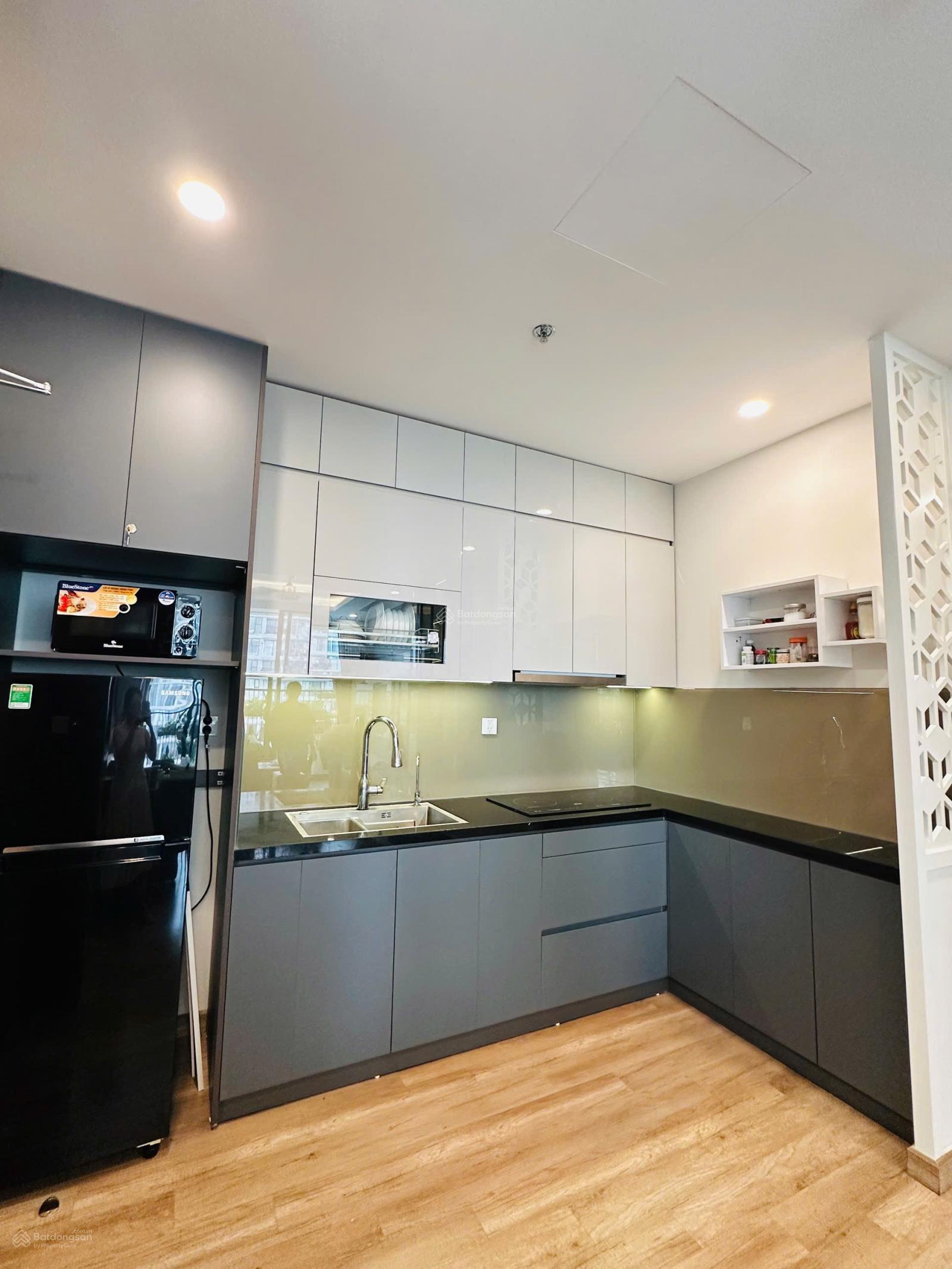 Chính chủ bán 2pn 2vs Onsen Ecopark, nhìn ra hồ, giá 6,3 tỷ. LH 0979 981 *** Chính chủ bán 2pn 2vs Onsen Ecopark, nhìn ra hồ, giá 6,3 tỷ. LH 0979 981 ***