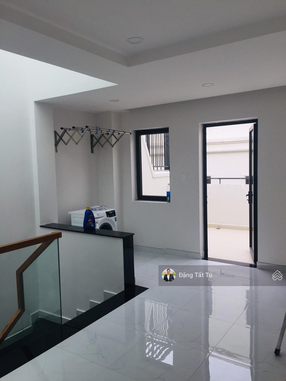 Cho thuê nguyên căn nhà phố lakeview city giá 29tr/th đầy đủ nội thất. Lh: 0917 330 ***